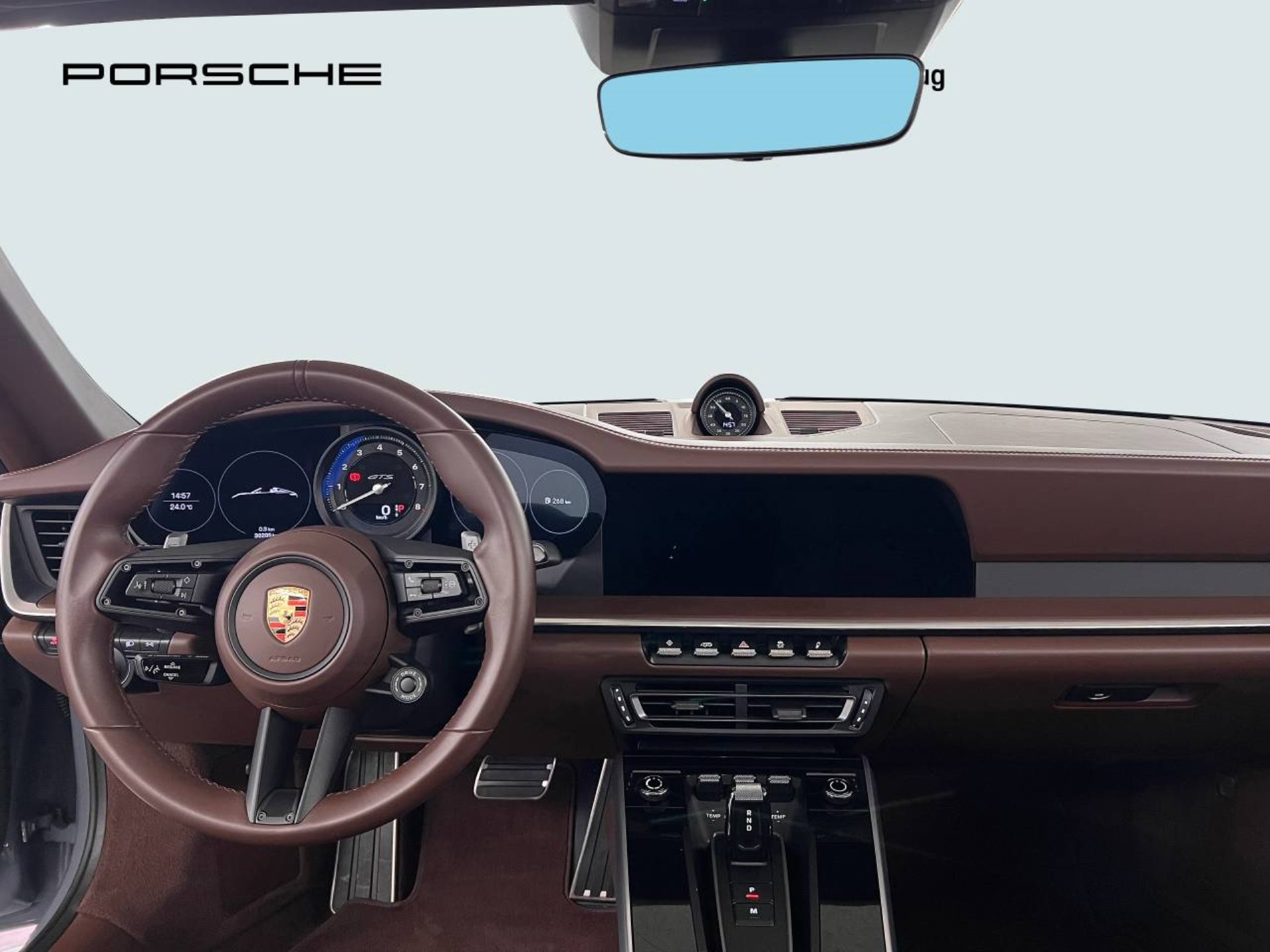 PORSCHE 911 Targa 4 GTS-image-18