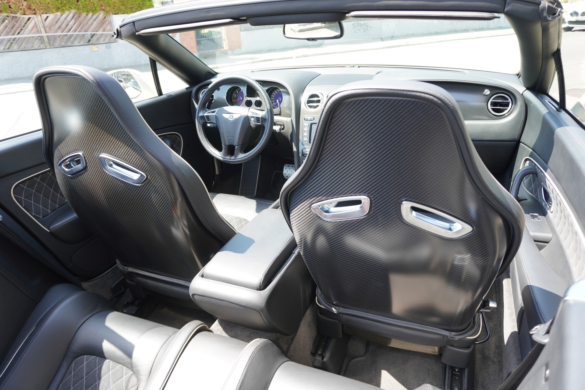 BENTLEY Continental Supersports Convertible 6.0-image-14