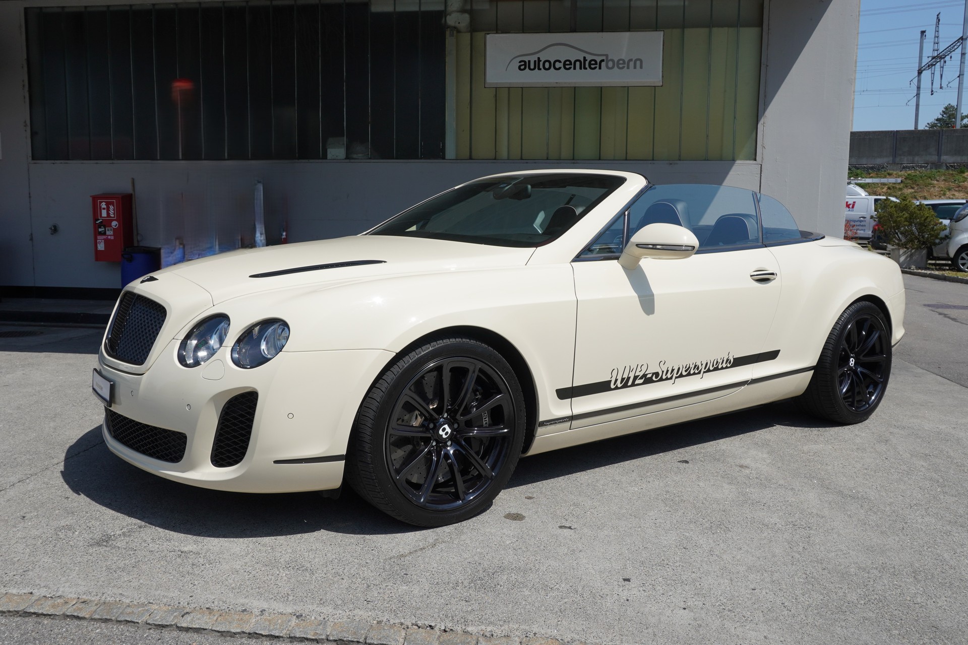 BENTLEY Continental Supersports Convertible 6.0-image-1