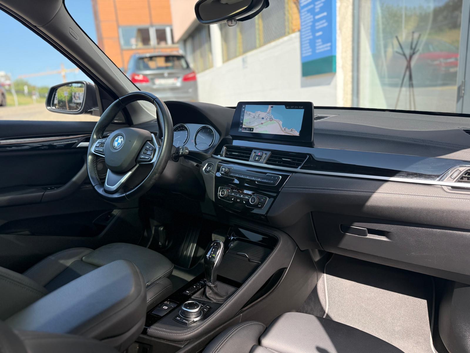 BMW X1 xDrive 20d Sport Line Steptronic-image-5