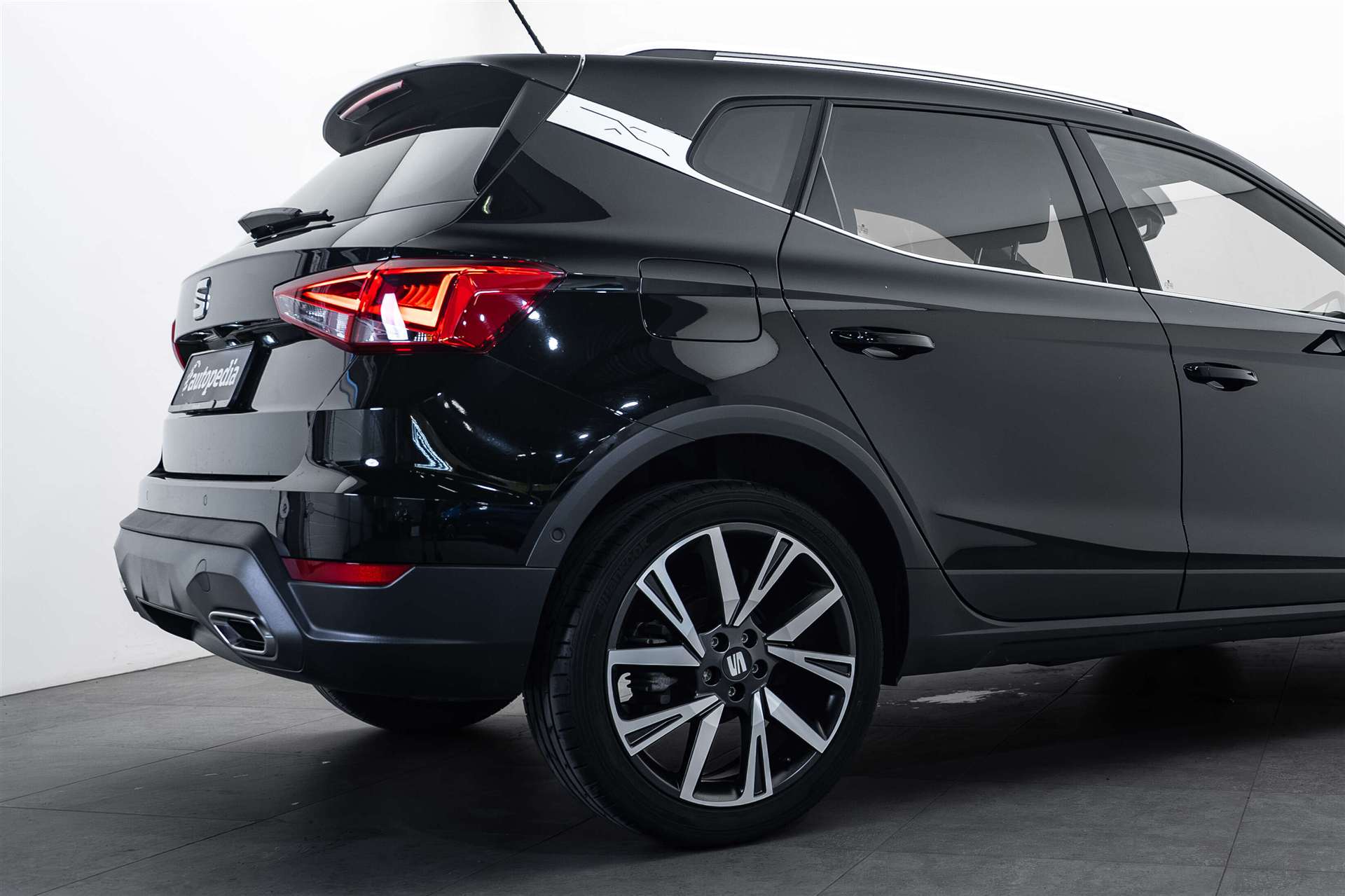 SEAT SEAT Arona 1.5 Eco TSI FR DSG-showroom-element-3