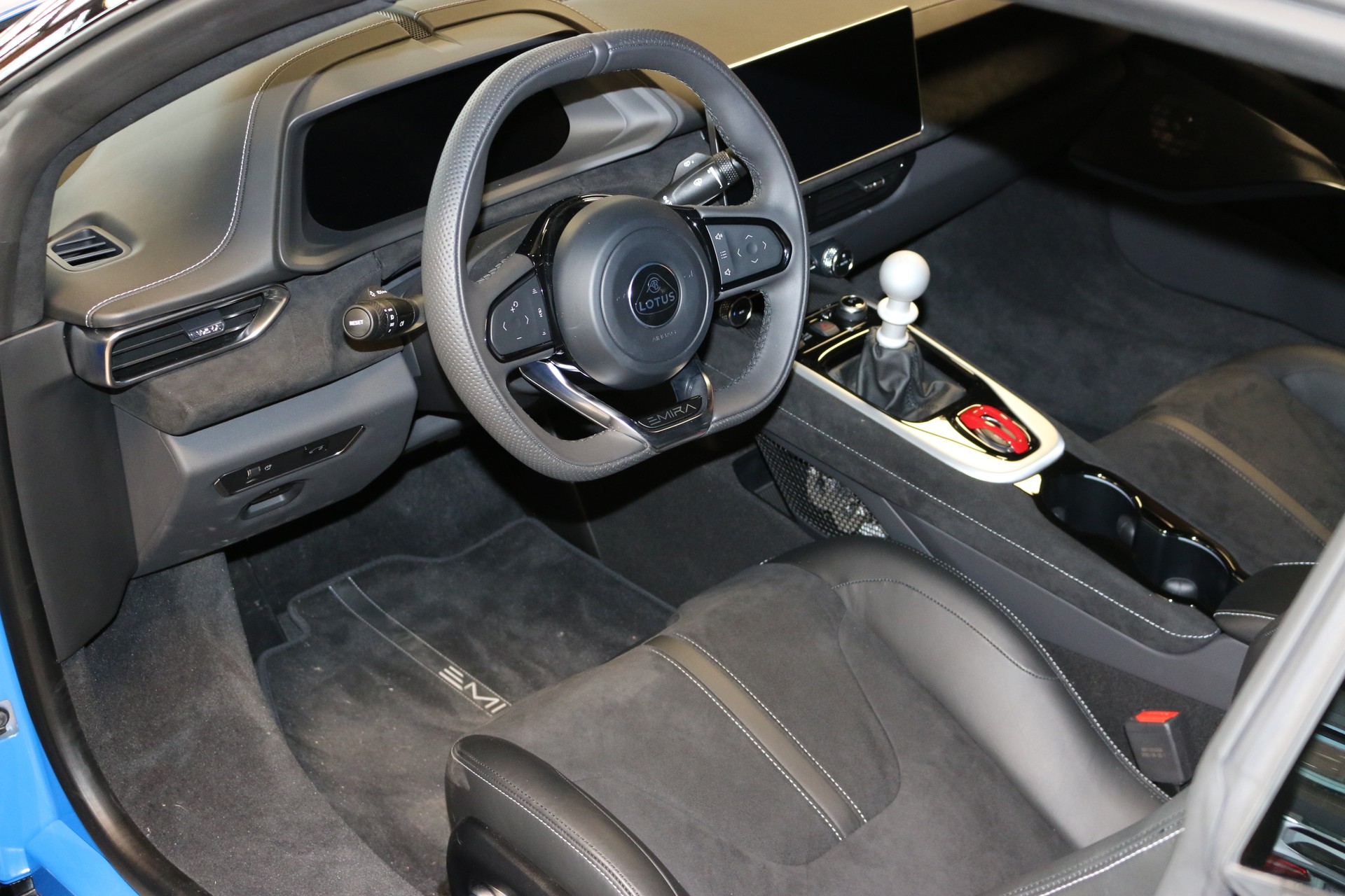 LOTUS Emira 3.5 V6 First Edition-image-3