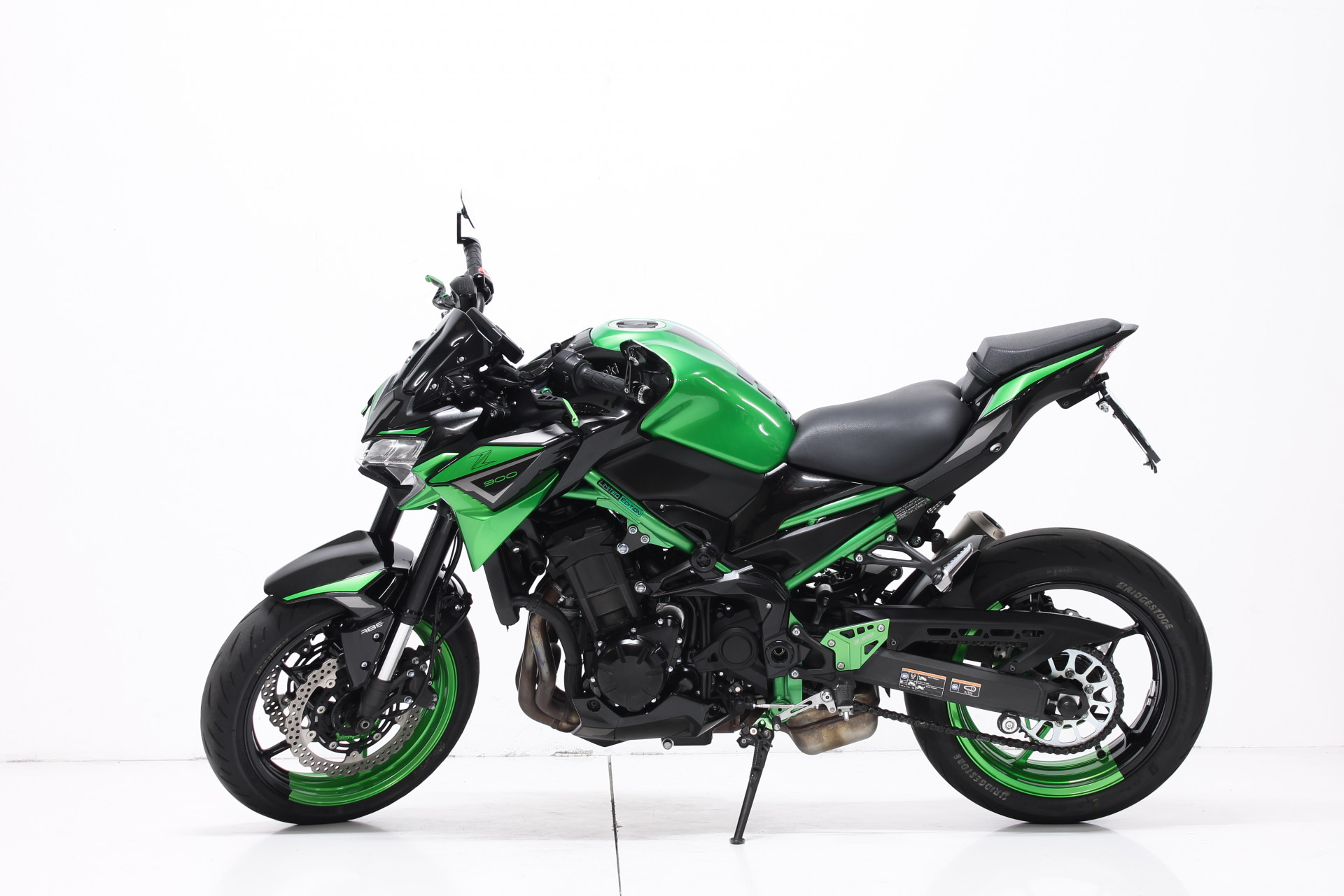 KAWASAKI Z 900-image-4