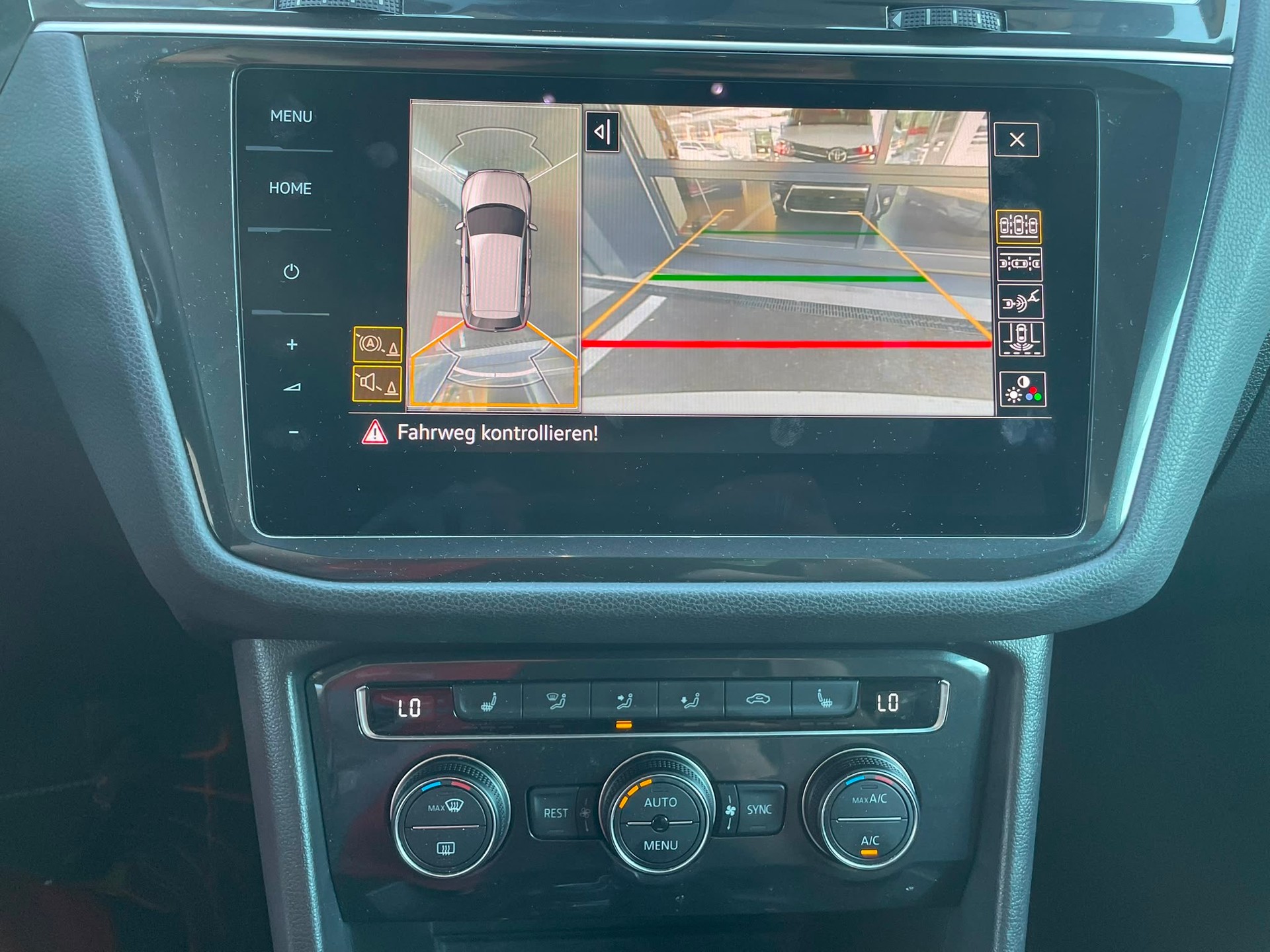 VW Tiguan 2.0TSI R-Line-image-11