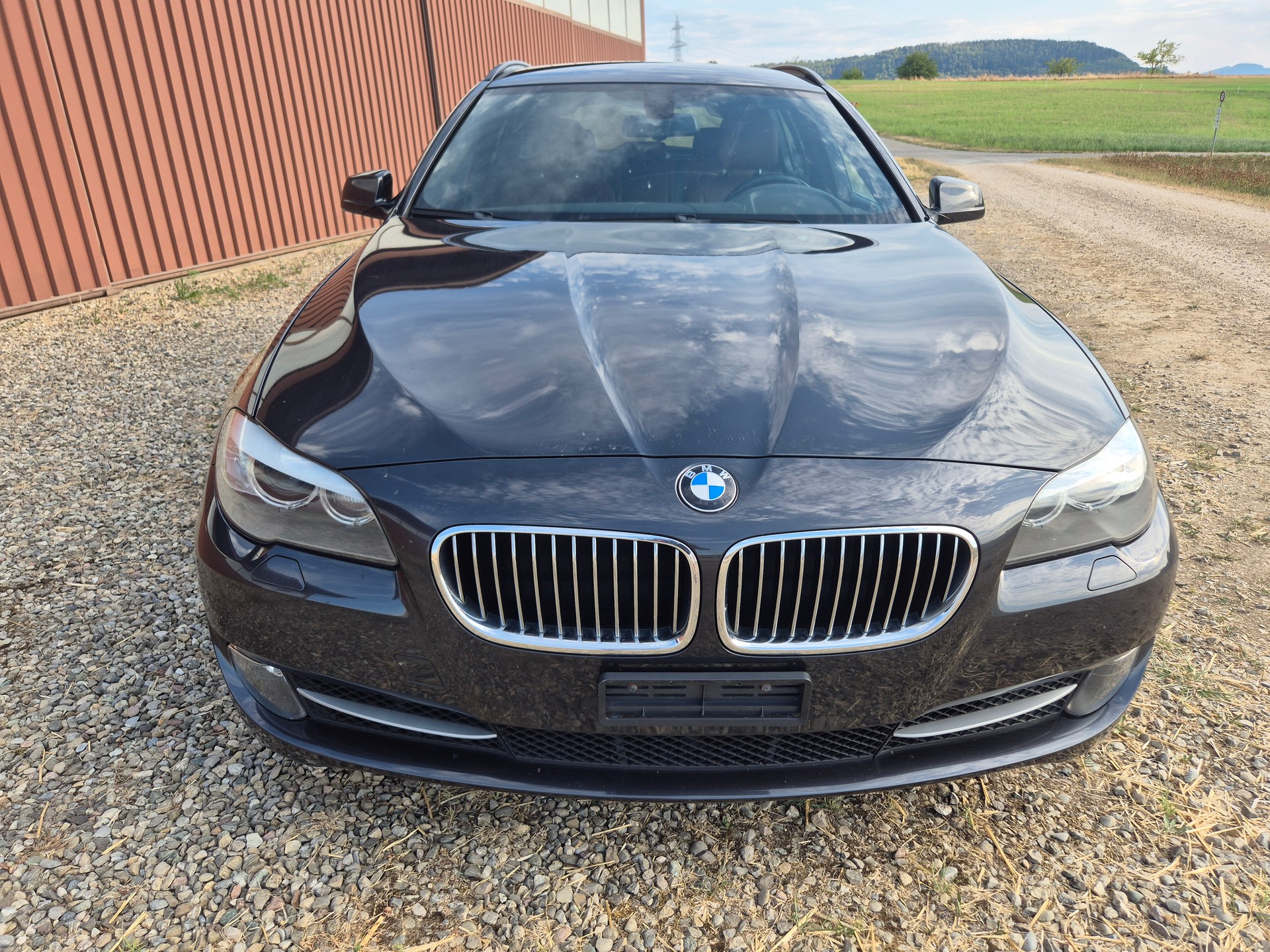 BMW 528i xDrive Touring Steptronic-image-0