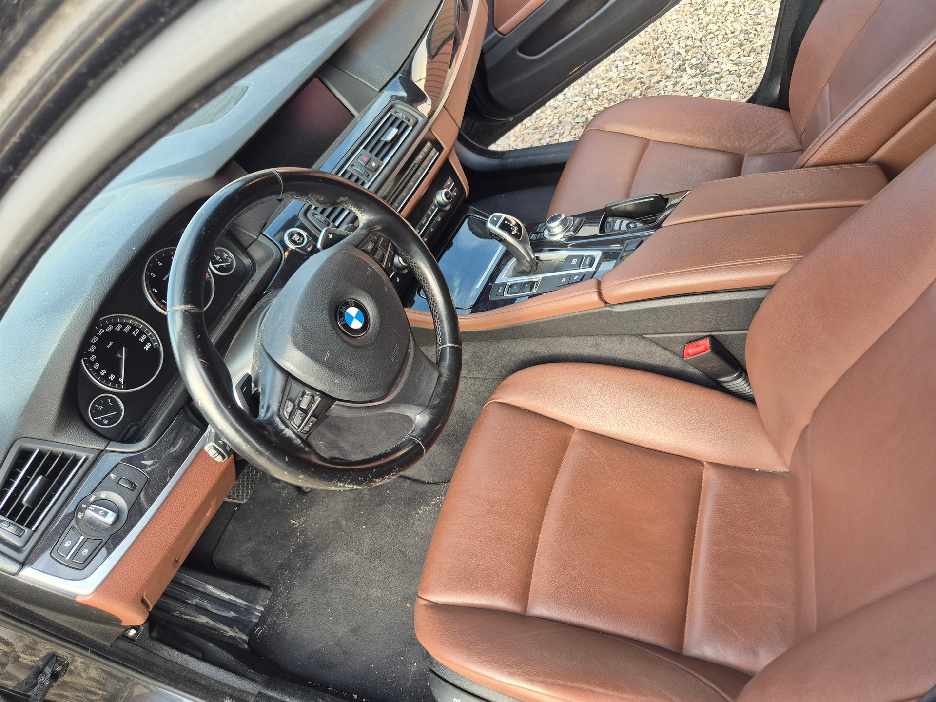 BMW 528i xDrive Touring Steptronic-image-5