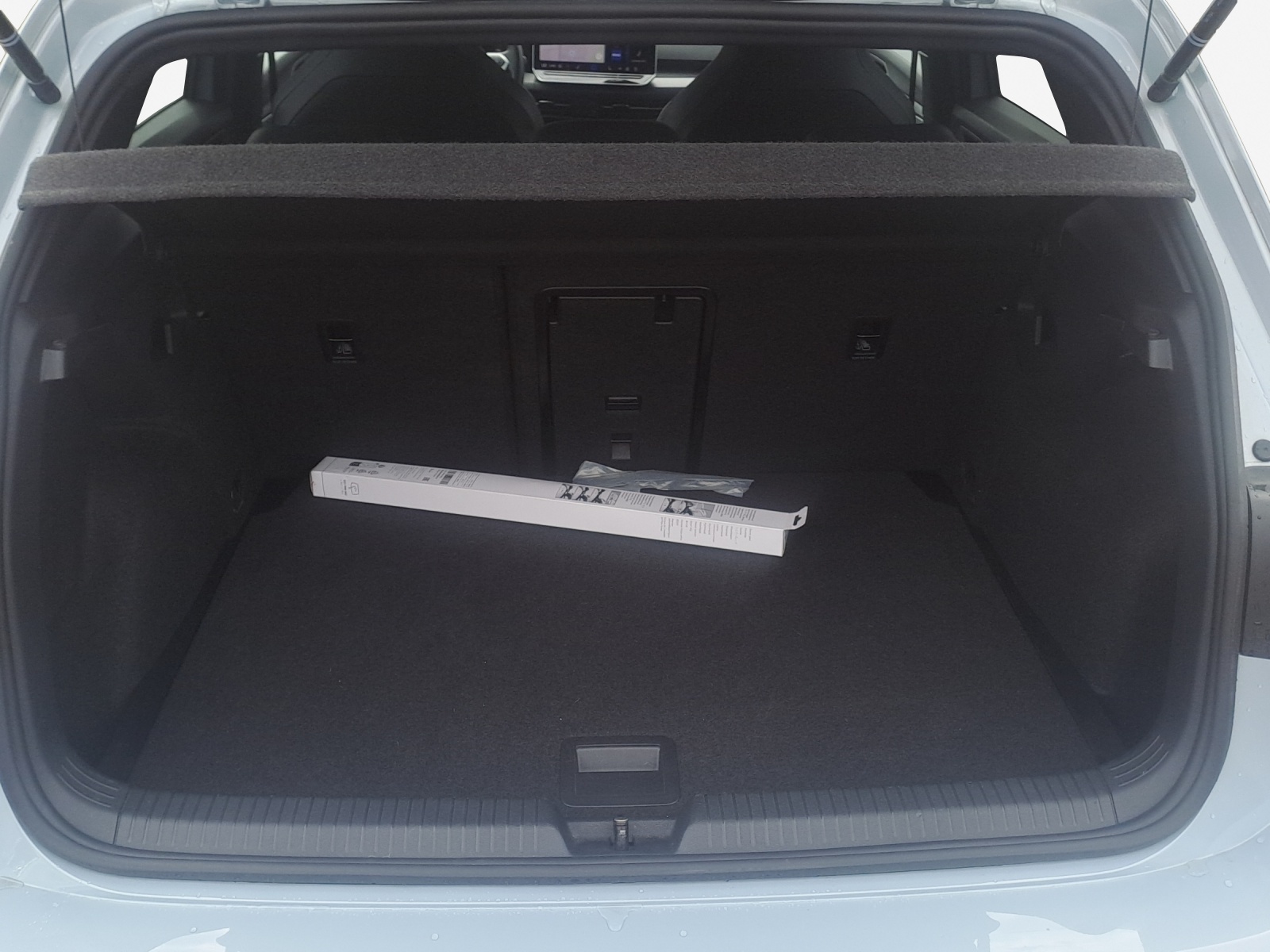 VW Golf 2.0 TSI R-Line DSG 4 Motion-image-12