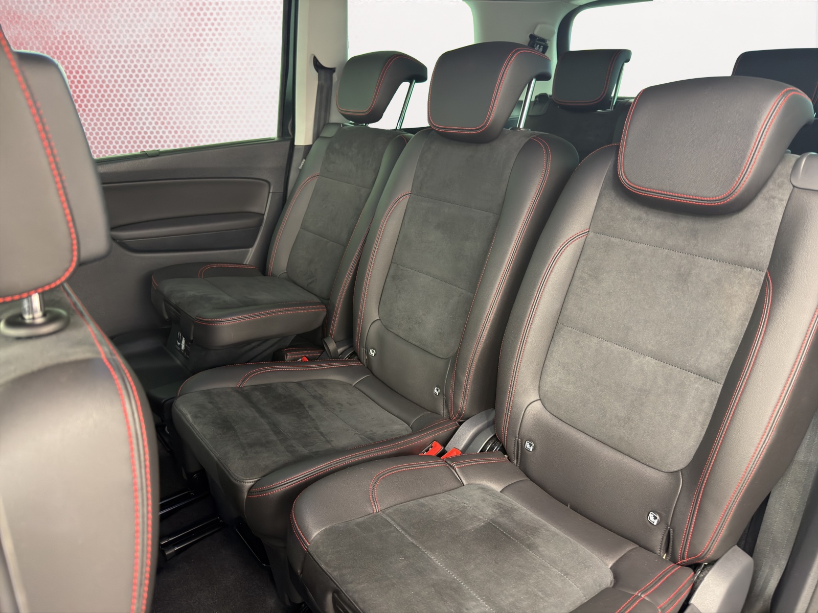 SEAT Alhambra 2.0 TDI 4Drive SWISS FR-image-12