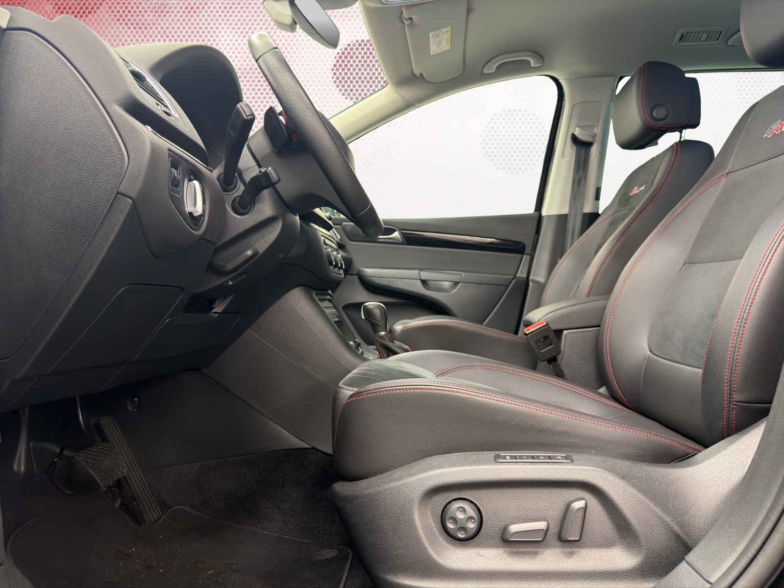SEAT Alhambra 2.0 TDI 4Drive SWISS FR-image-9