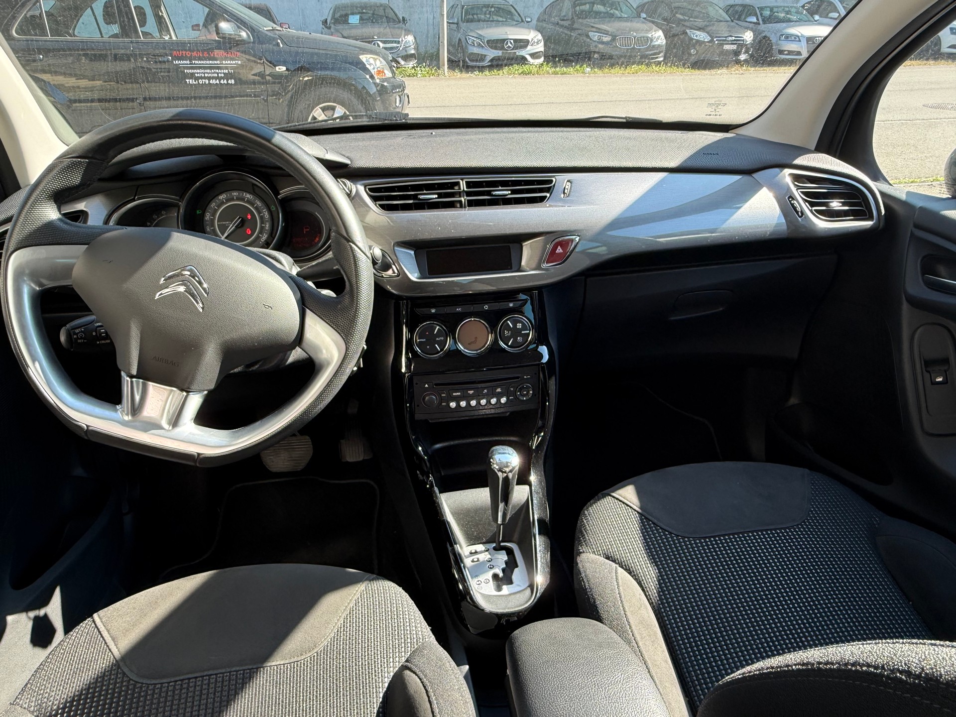 CITROEN C3 1.6i 16V Exclusive Automatic-image-7