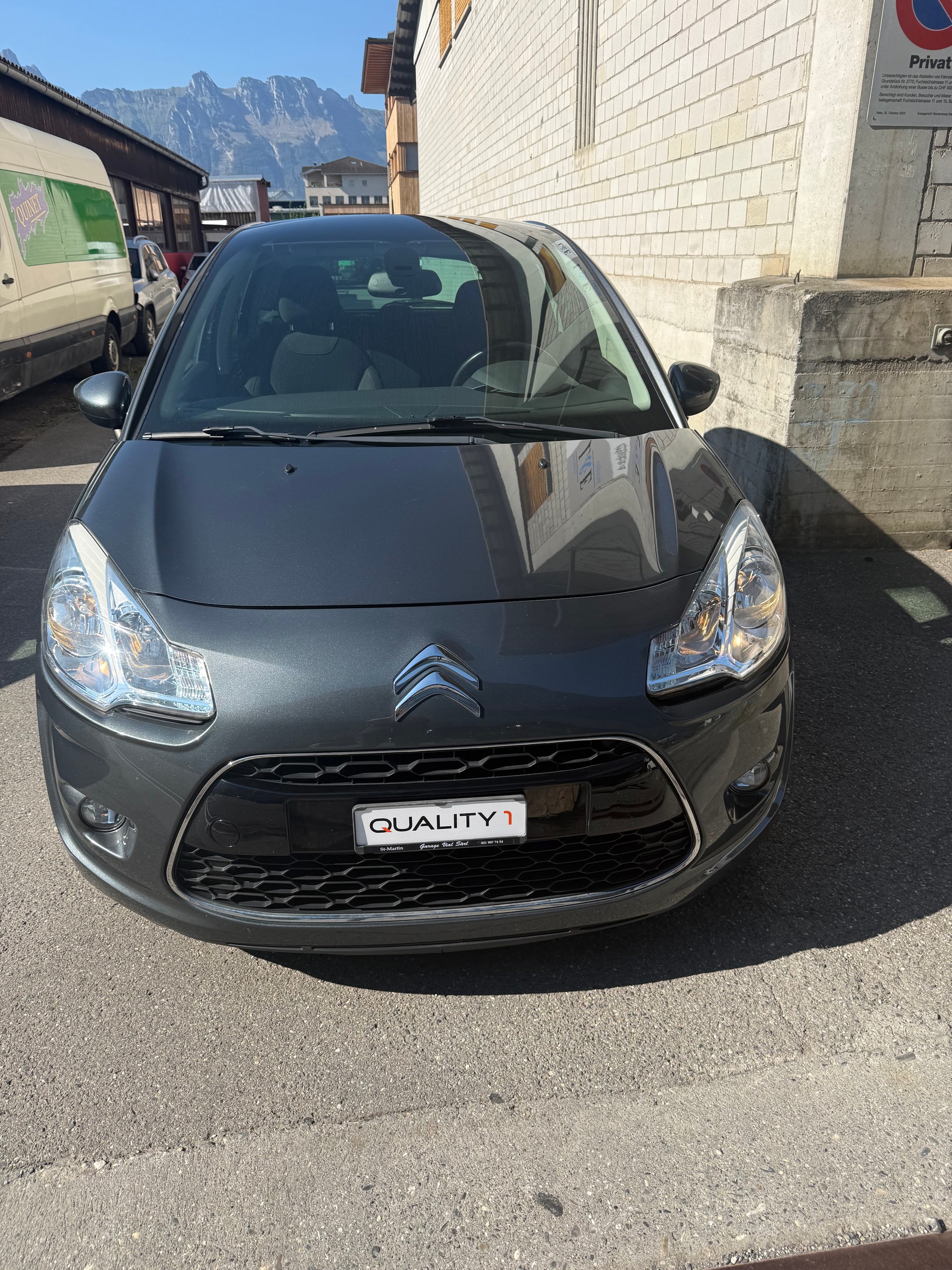 CITROEN C3 1.6i 16V Exclusive Automatic-image-0