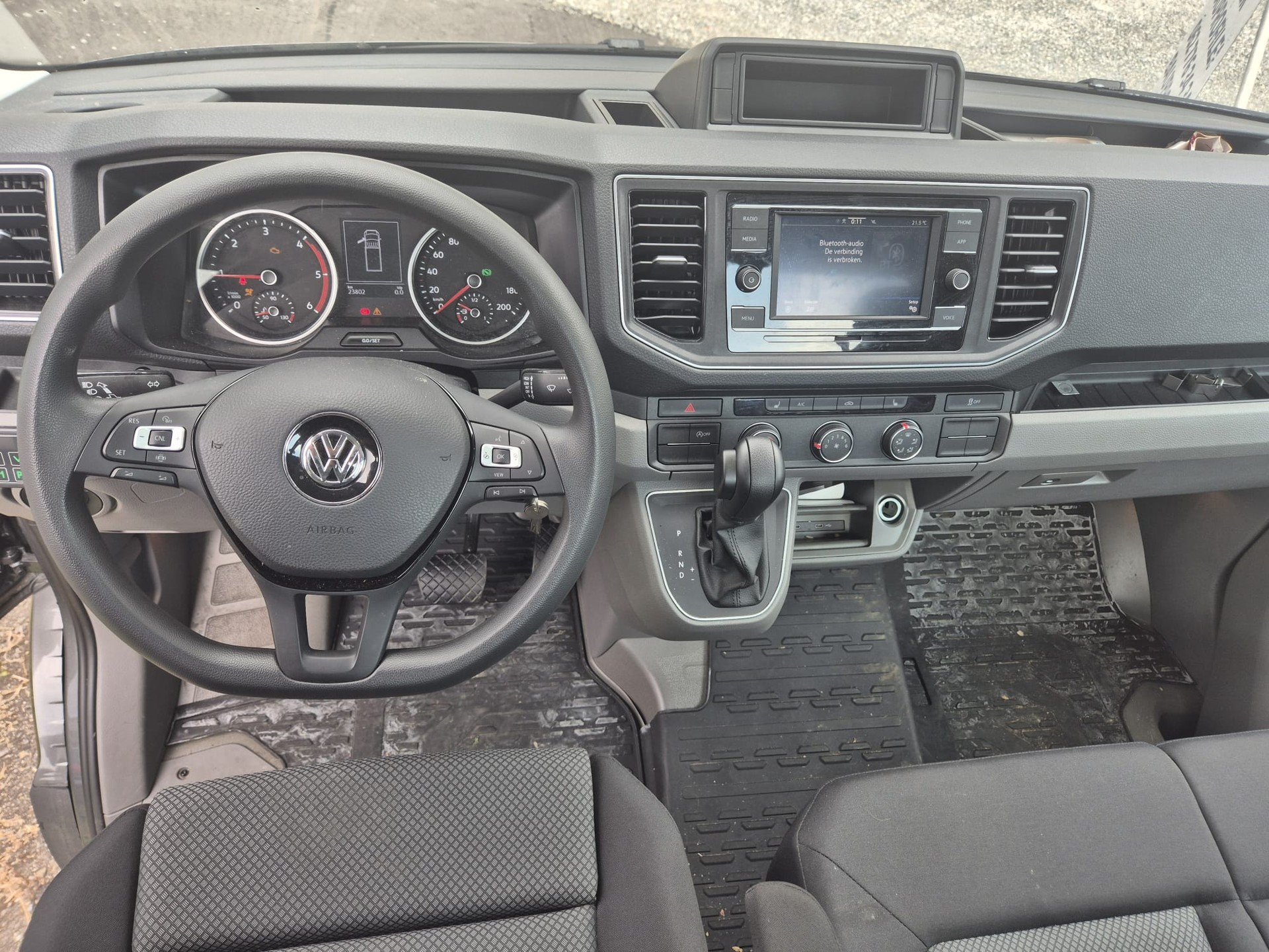 VW TRANSPORTER-image-7