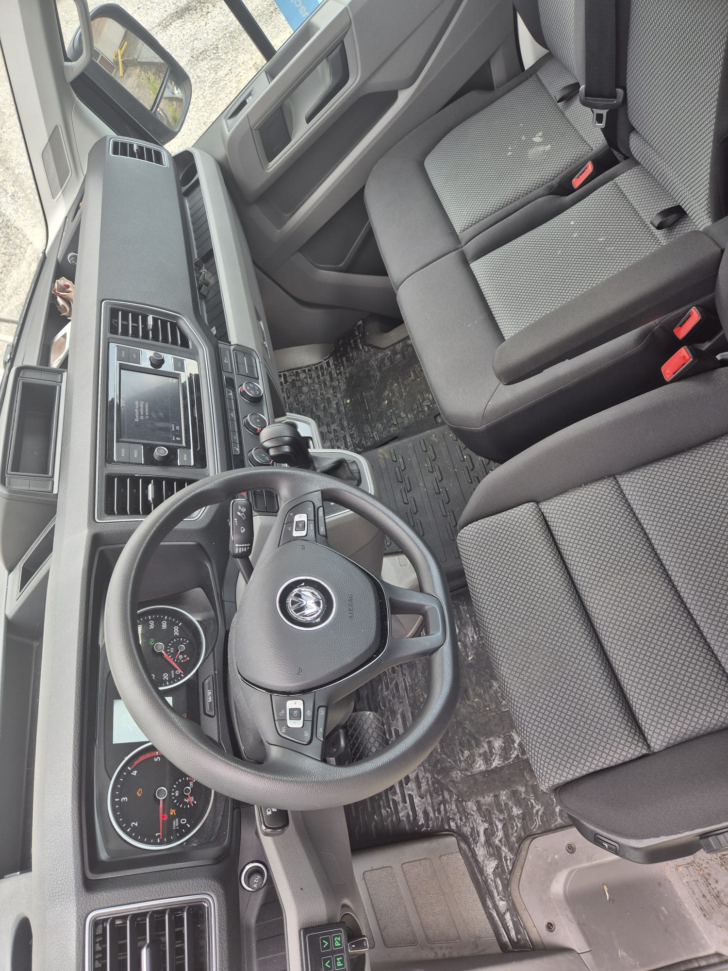 VW TRANSPORTER-image-8