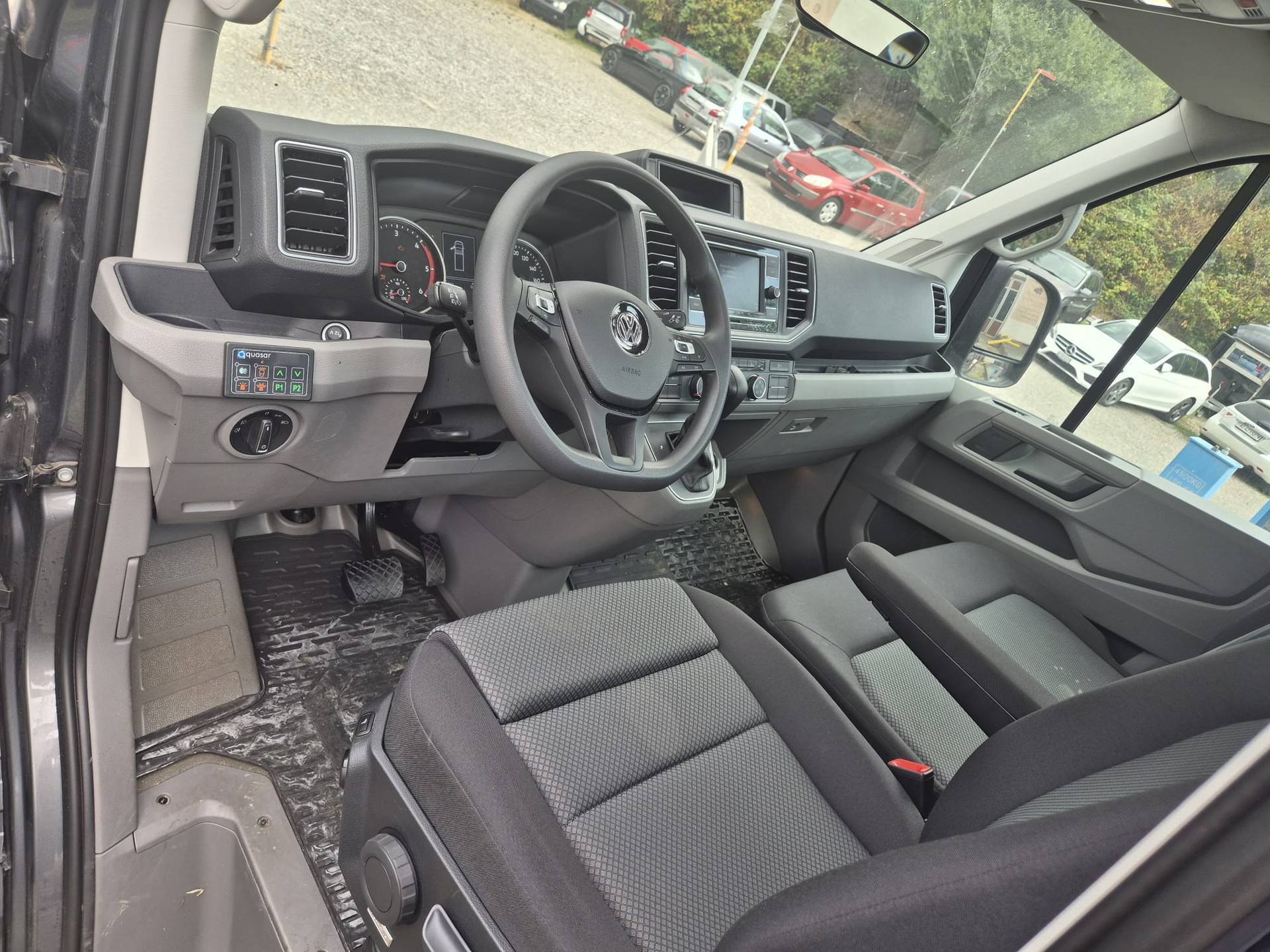 VW TRANSPORTER-image-9