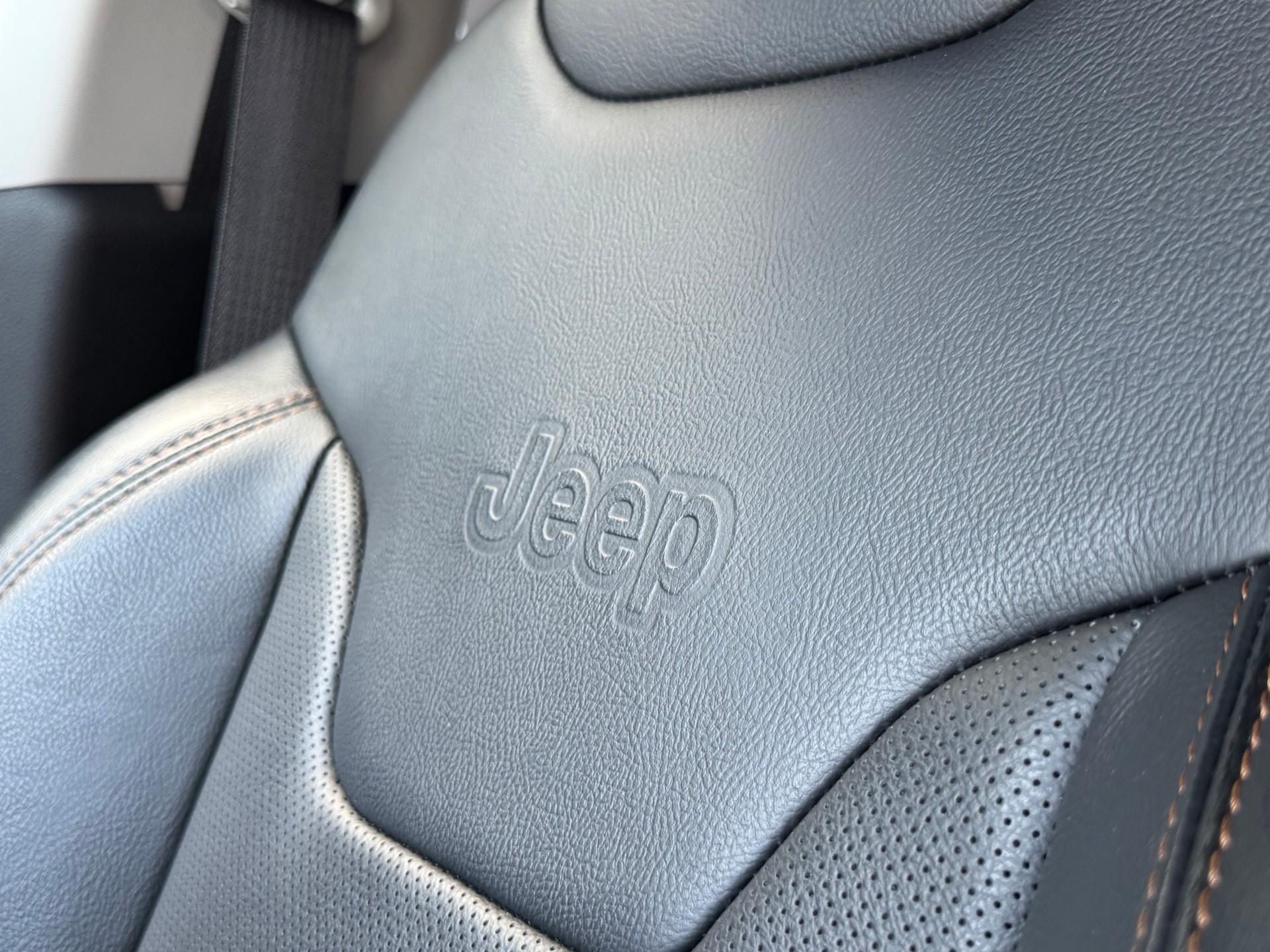 JEEP Compass 1.4 Turbo Limited AWD 9ATX-image-26