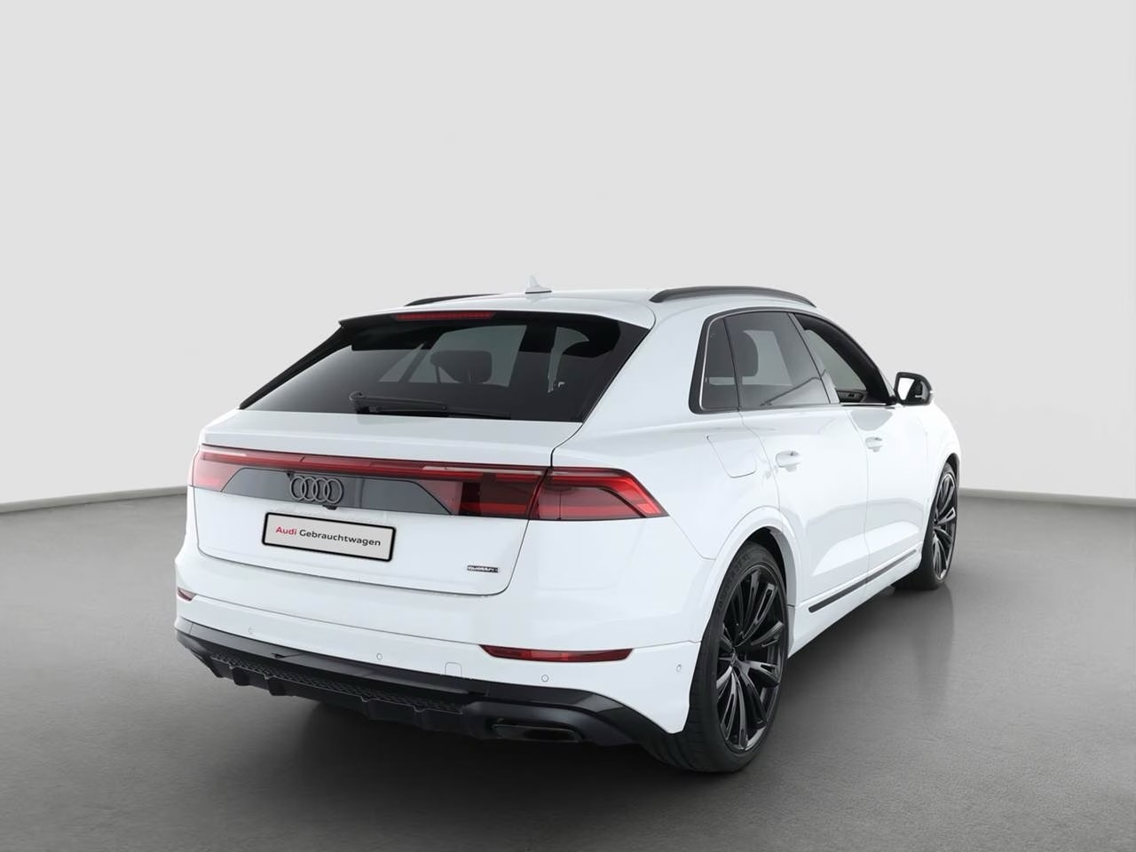 AUDI Q8 SUV TFSI e quattro 290 kW *Np.154'220.-,23"Alu,Panodach,5-Jahre Garantie*-image-1