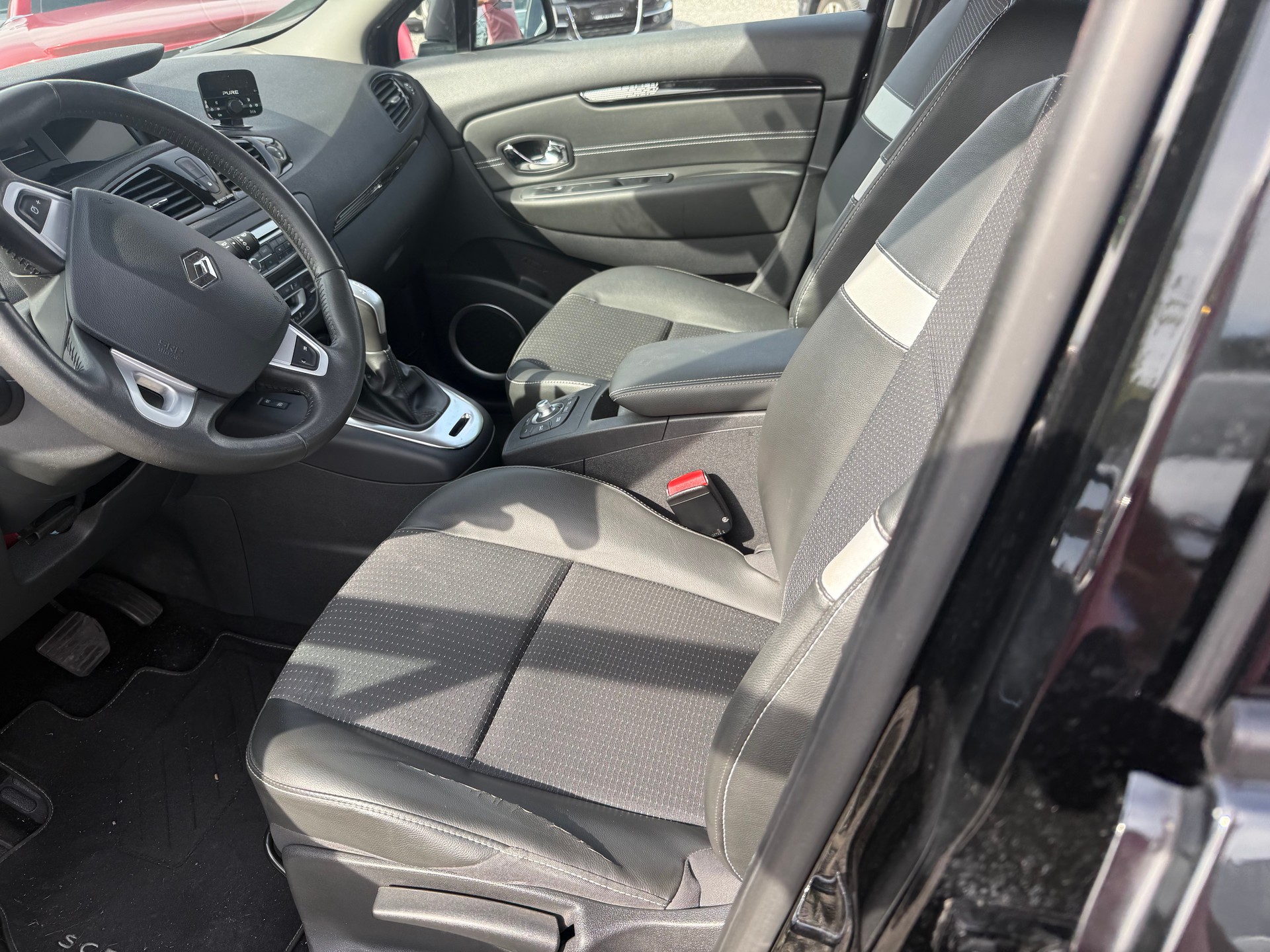 RENAULT Grand Scénic 1.5 dCi Expression EDC-image-4