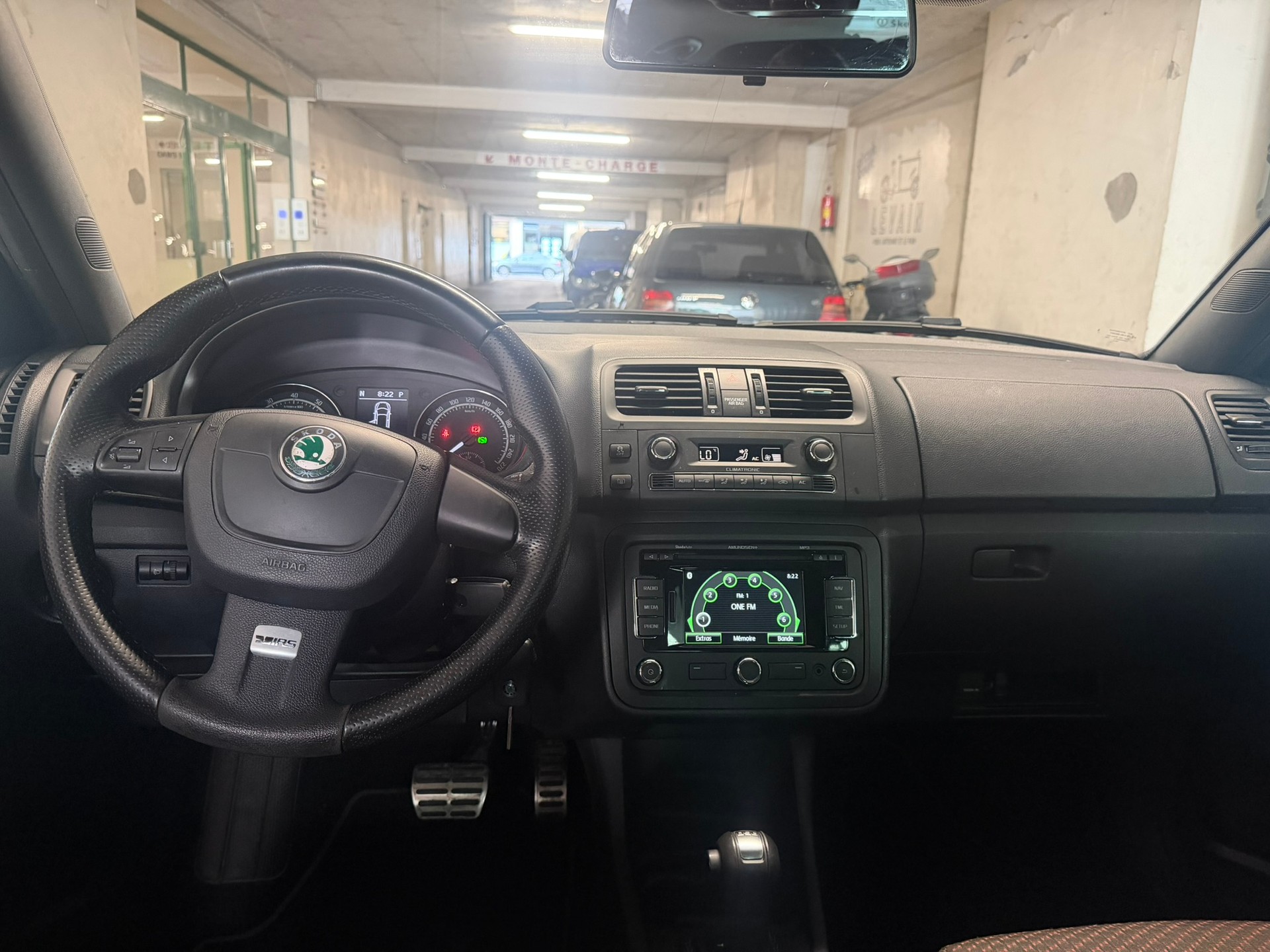 SKODA Fabia 1.4 TSI RS DSG-image-9