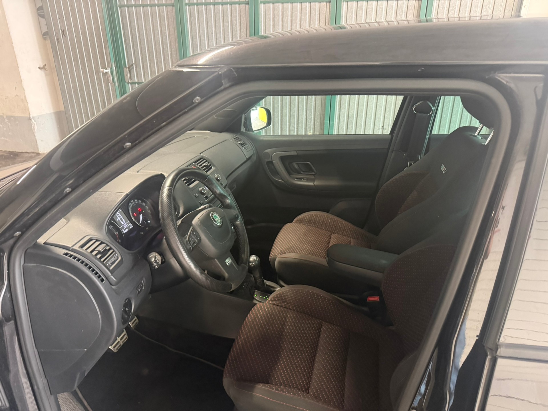 SKODA Fabia 1.4 TSI RS DSG-image-7