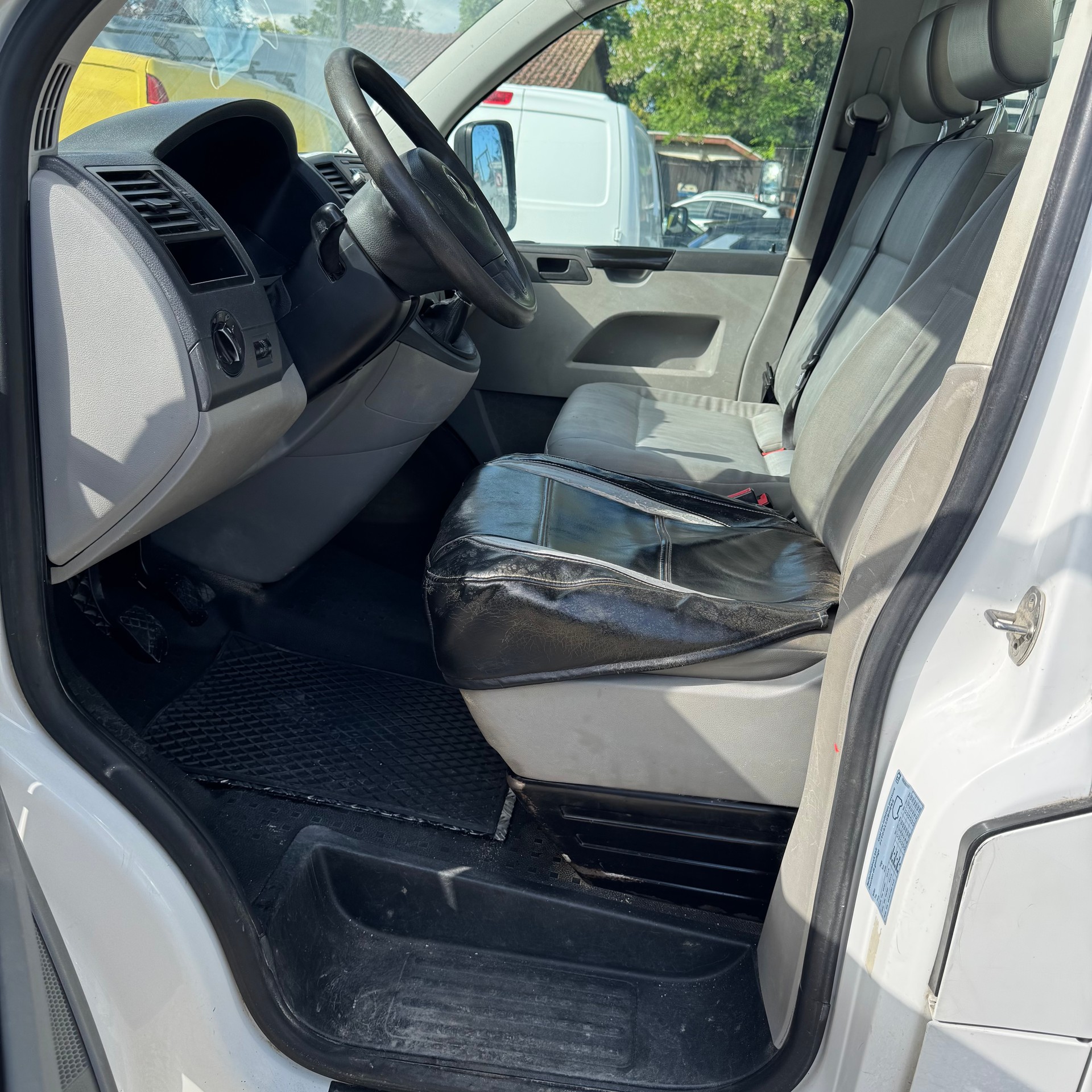 VW T5 2.0 TDI 4Motion-image-5