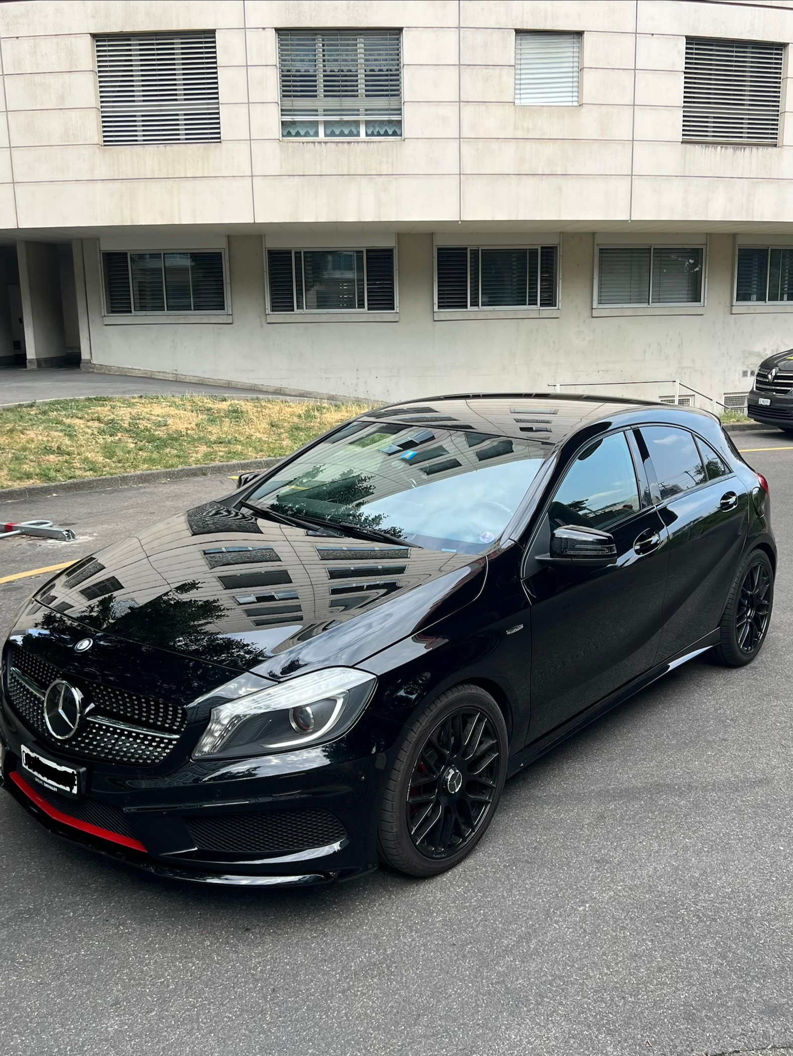 MERCEDES-BENZ A 250 Sport-image-0