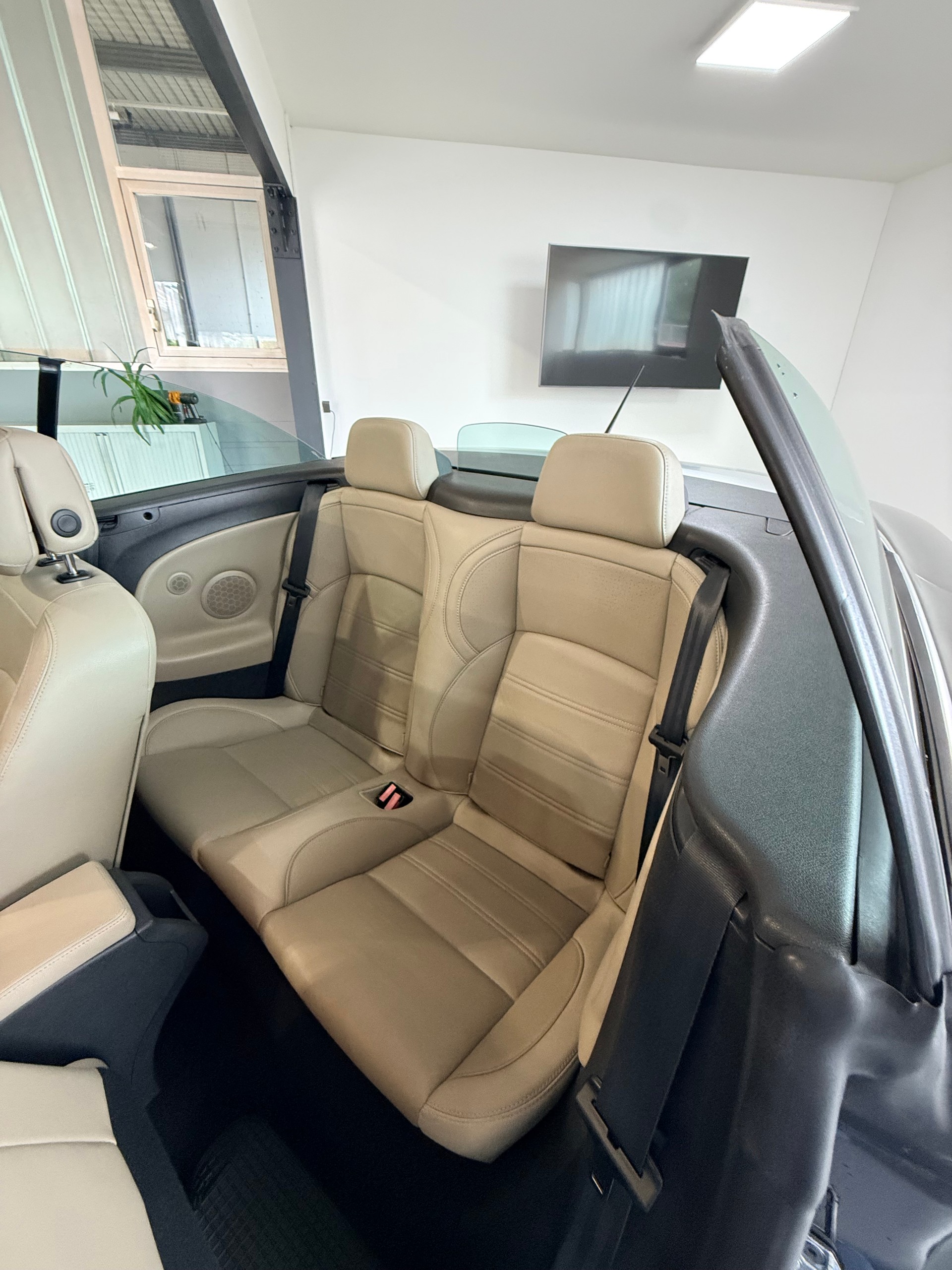 RENAULT Mégane CC 2.0 16V Dynamique CVT-image-10