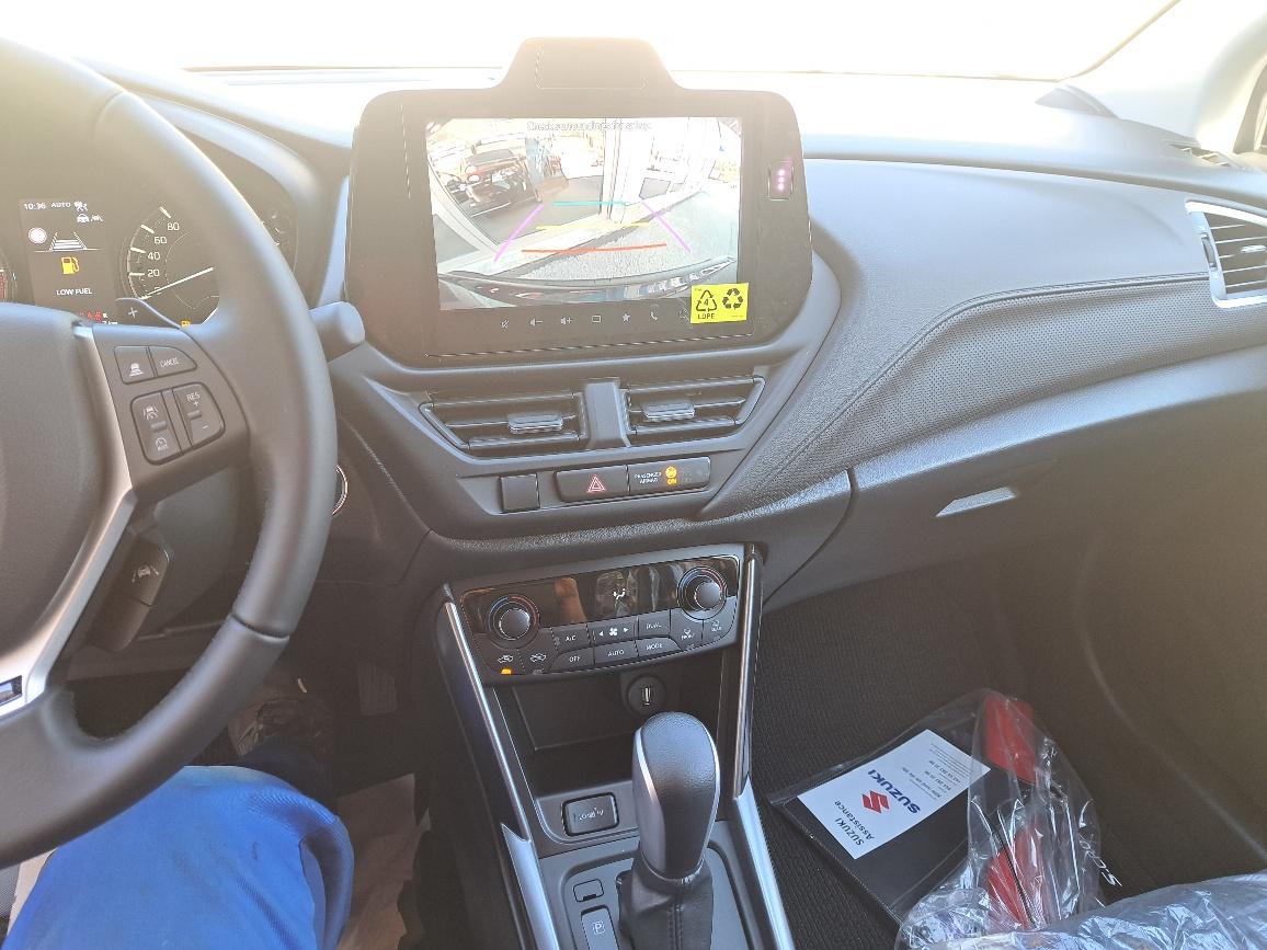SUZUKI S-Cross 1.4 T Piz Sulai Hybrid 4x4-image-6