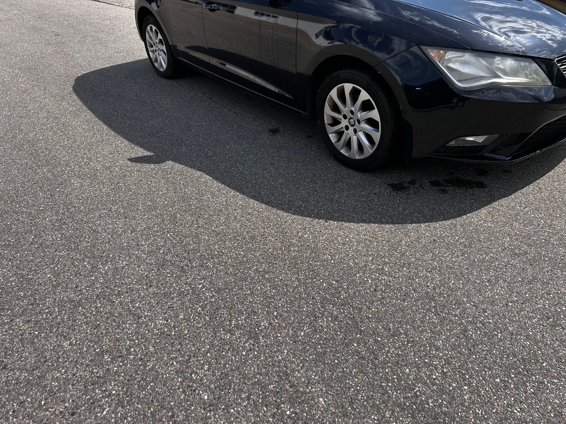 SEAT LEON-image-2