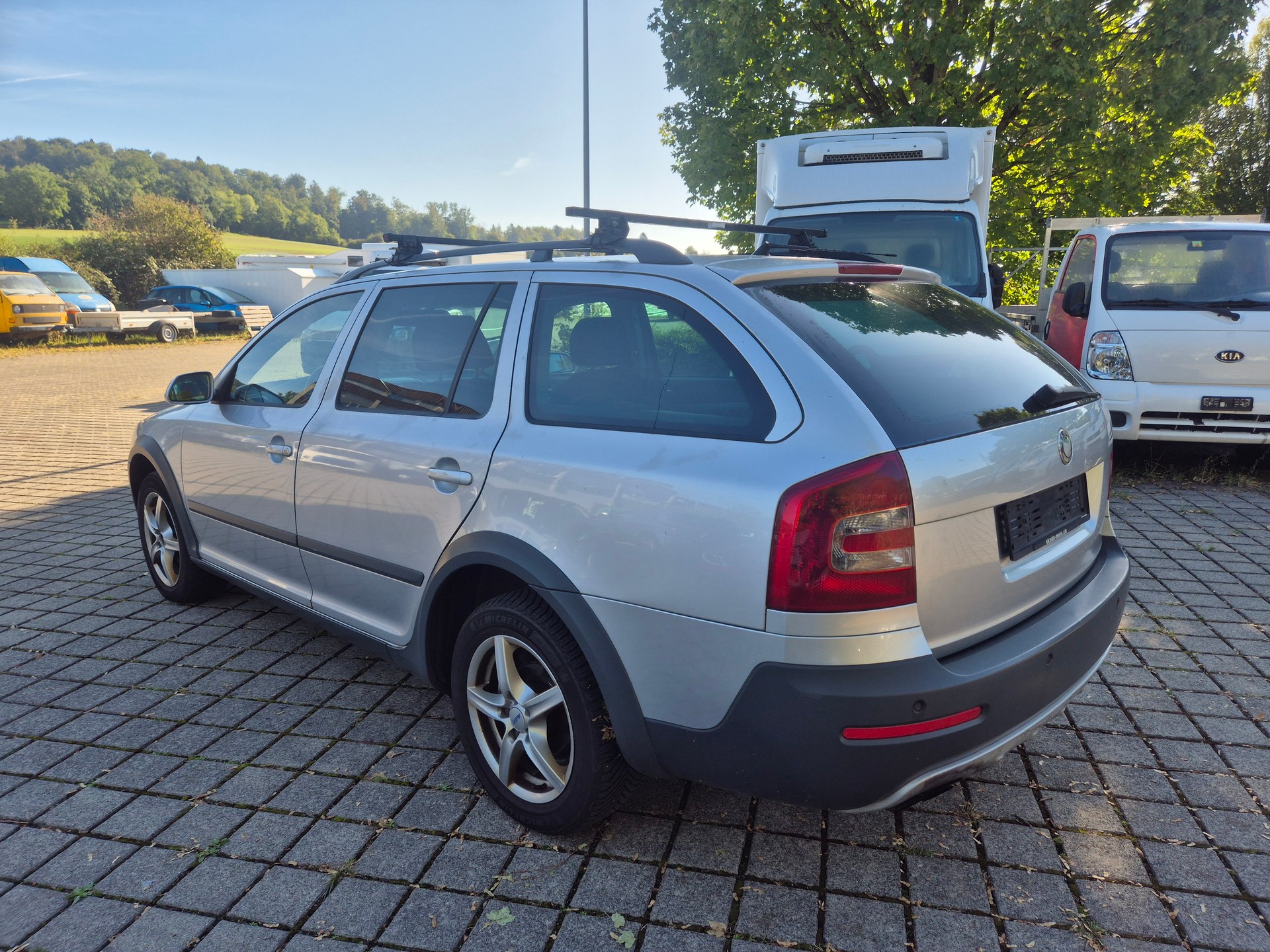 SKODA Octavia Scout 2.0 TDI 4x4-image-6