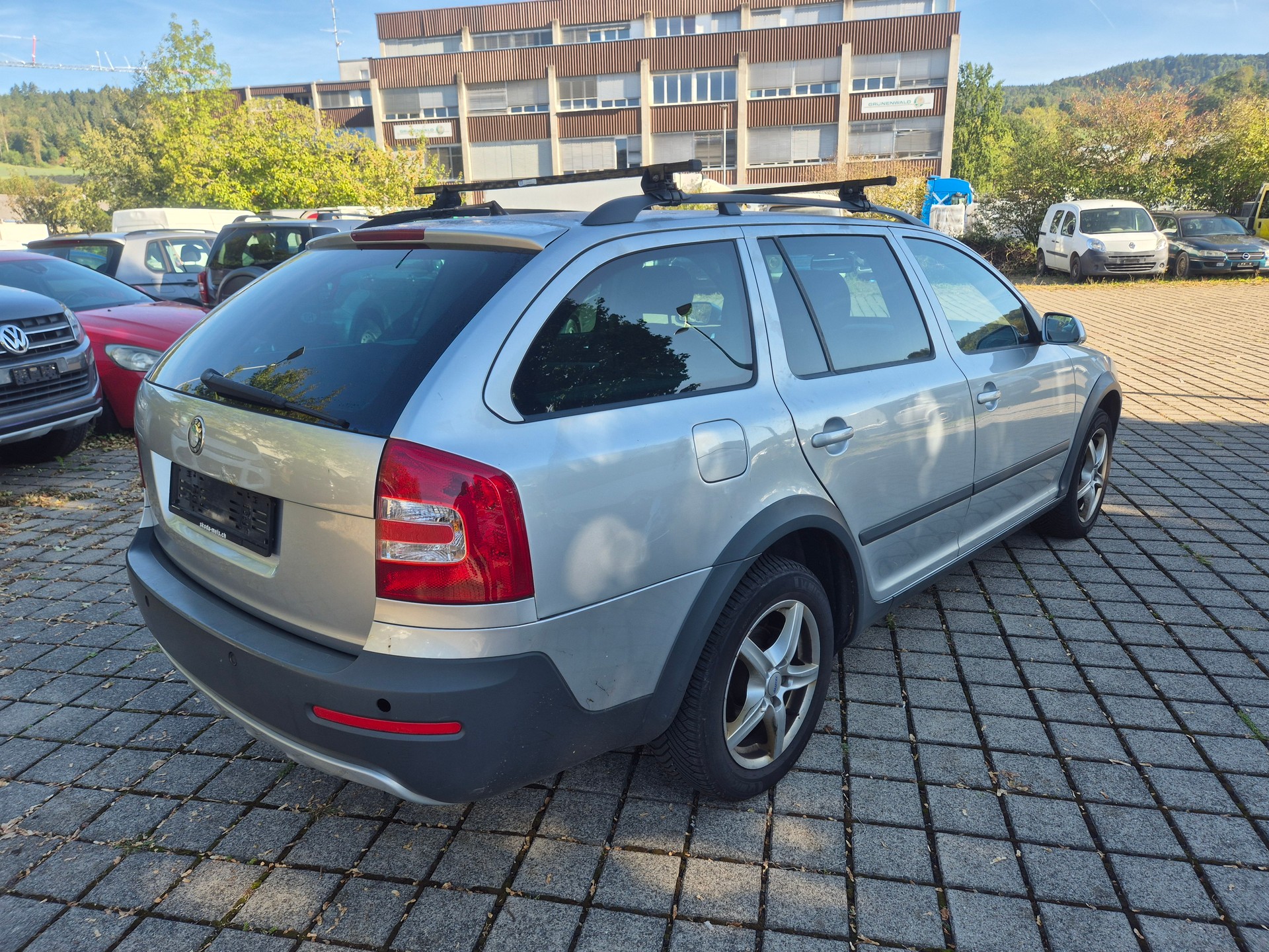 SKODA Octavia Scout 2.0 TDI 4x4-image-5