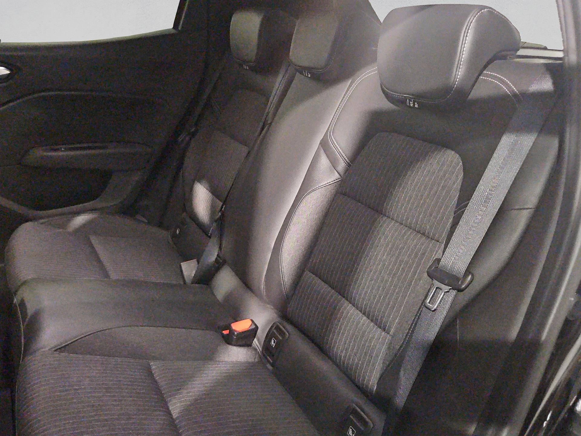 RENAULT Clio 1.3 Techno-image-13