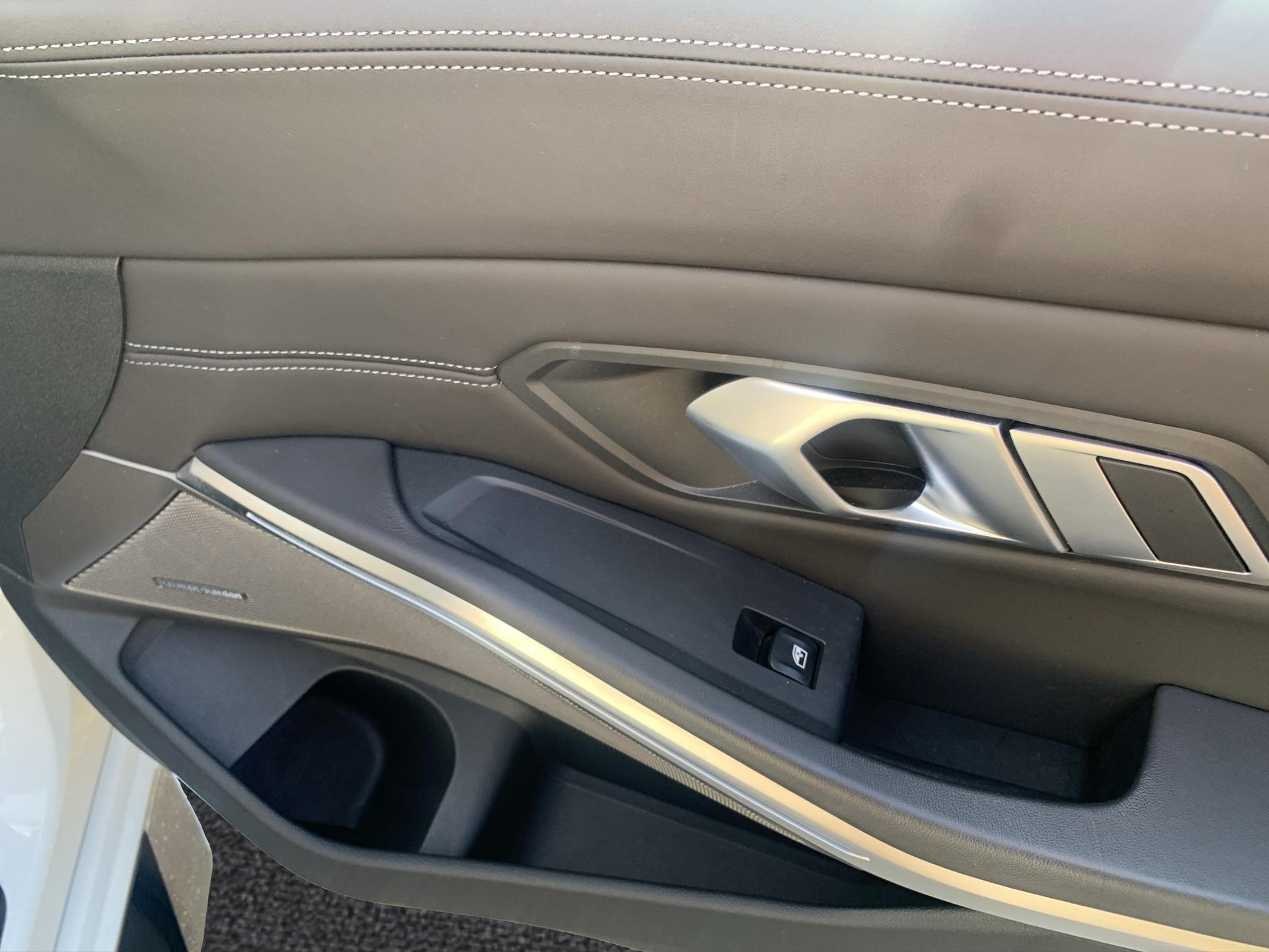 BMW M3 Competition xDrive Limousine / G80-image-15