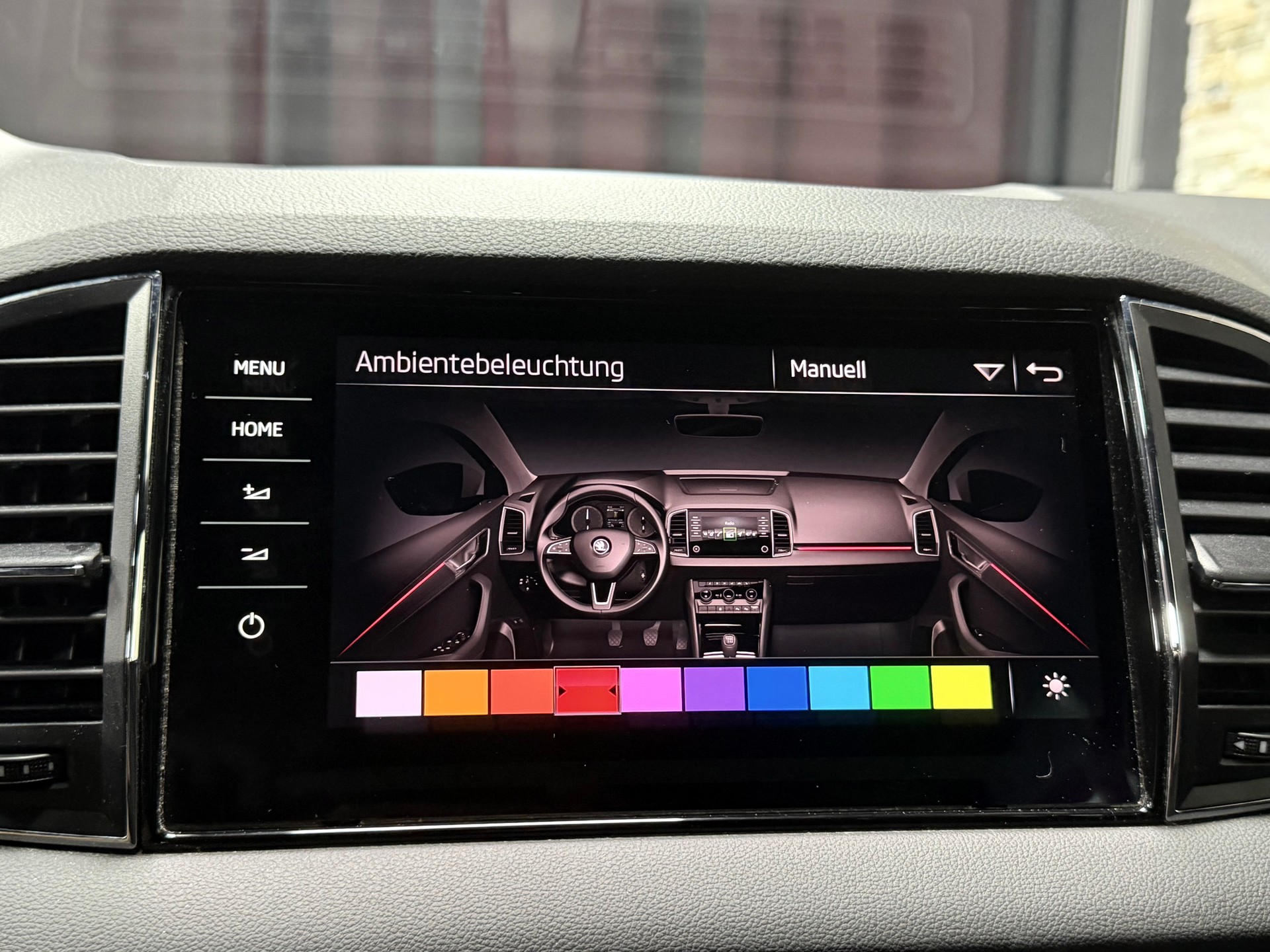 SKODA Karoq 2.0 TSI SportLine 4x4 DSG-image-24