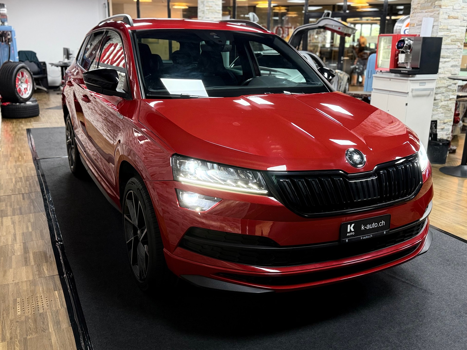 SKODA Karoq 2.0 TSI SportLine 4x4 DSG-image-5