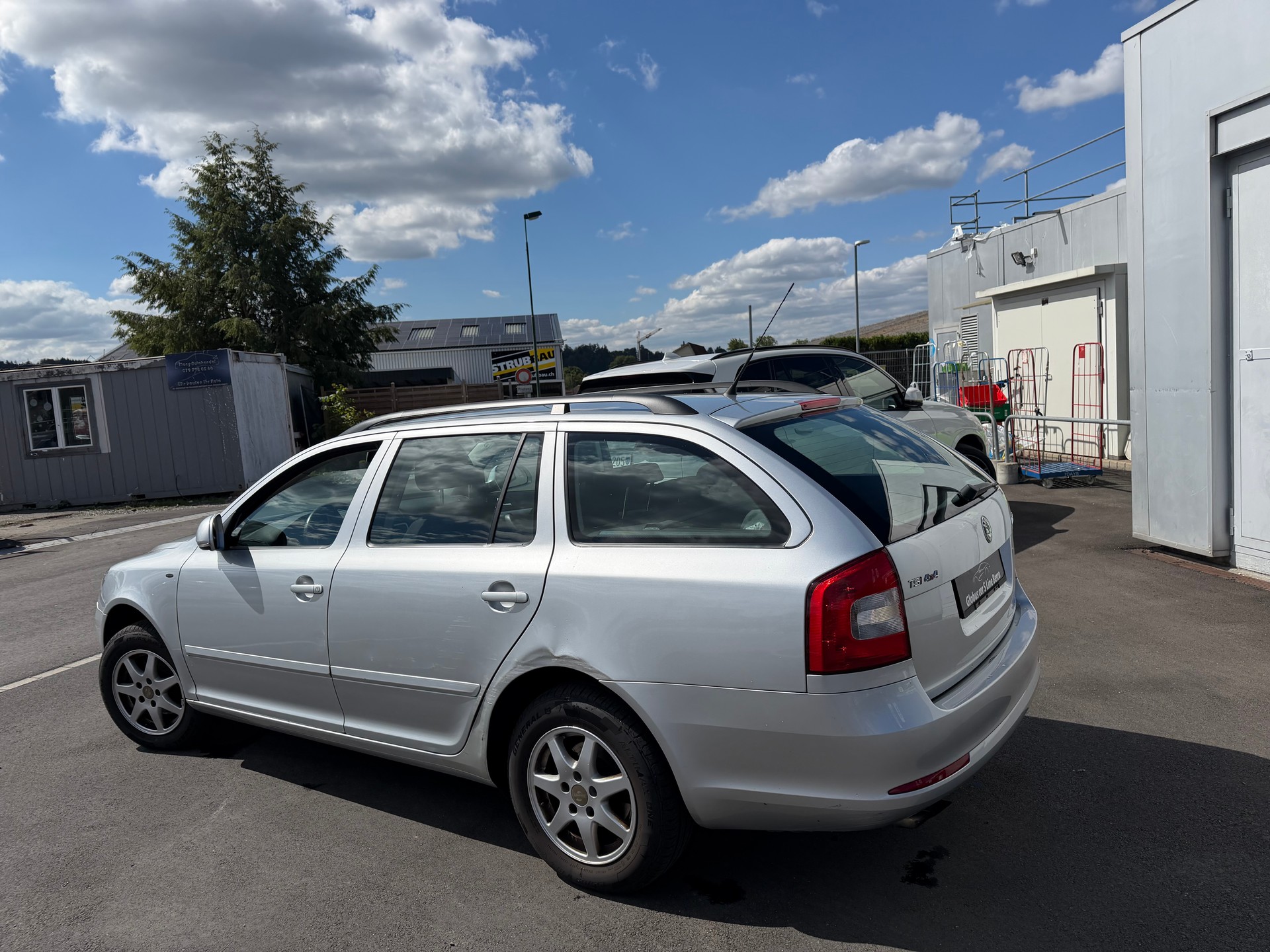 SKODA Octavia Combi 1.8 TSI Swiss Adventure 4x4-image-6