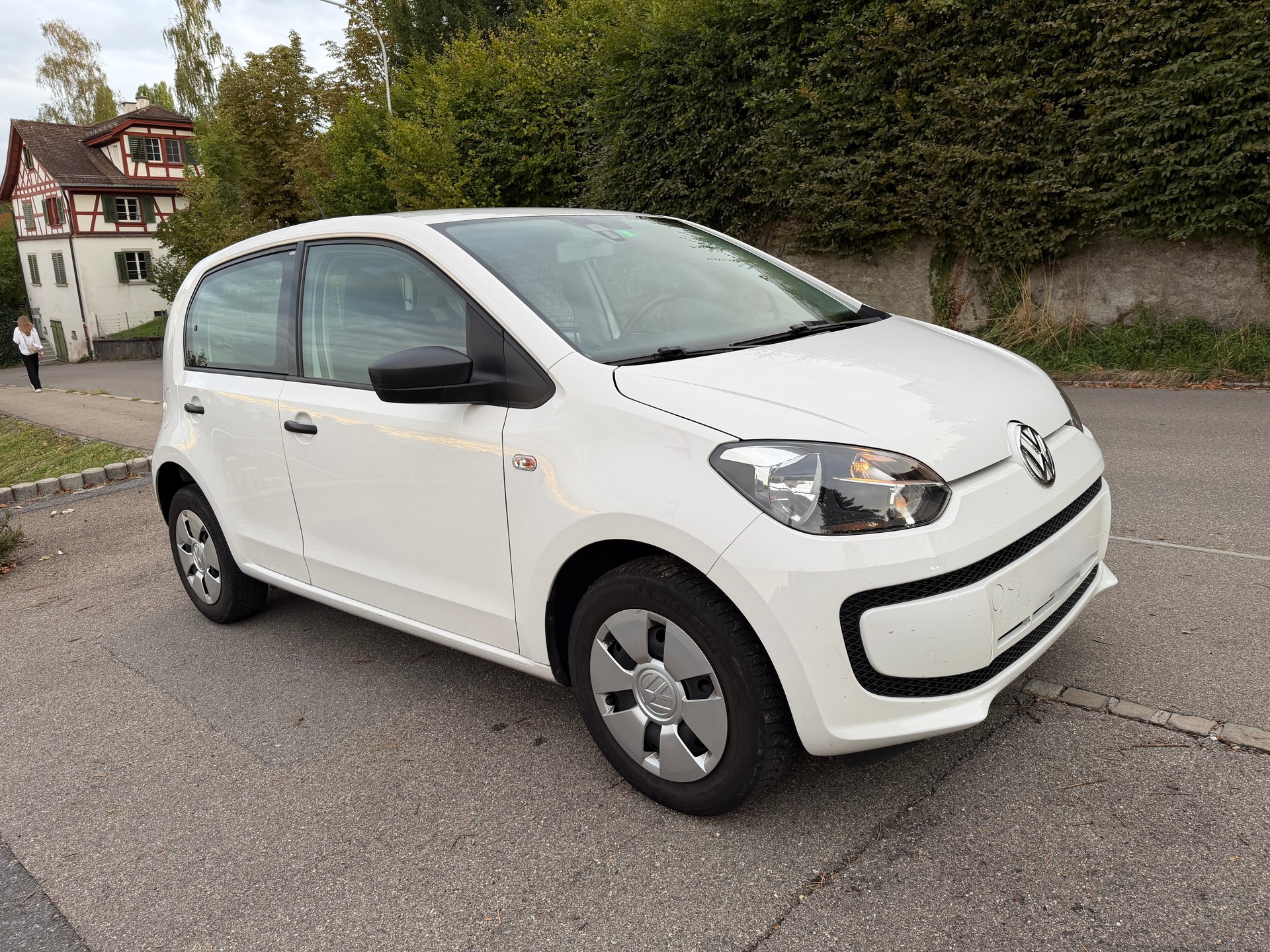 VW 1.0 MPI 60 BMT Take-image-2