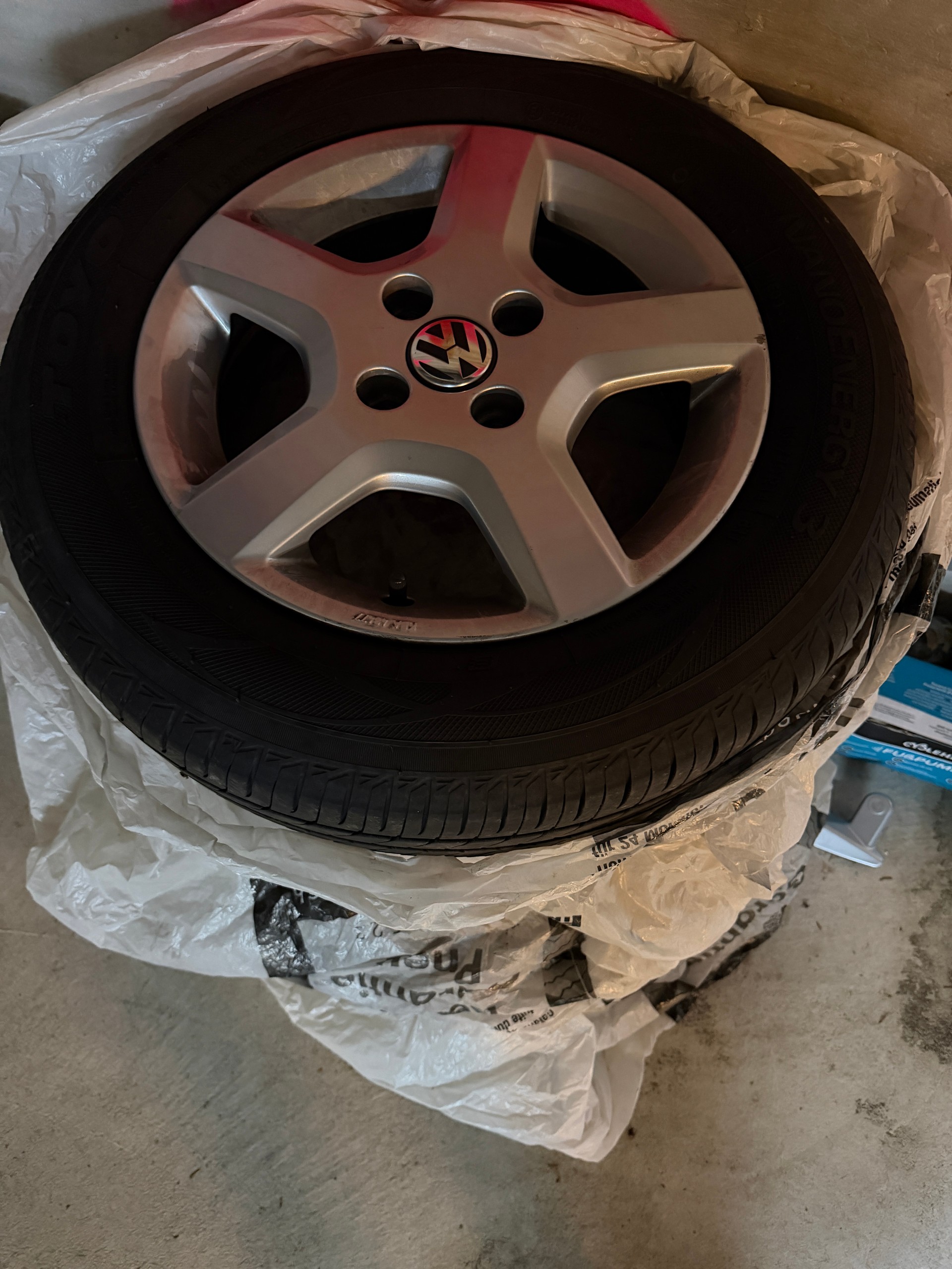 VW 1.0 MPI 60 BMT Take-image-5