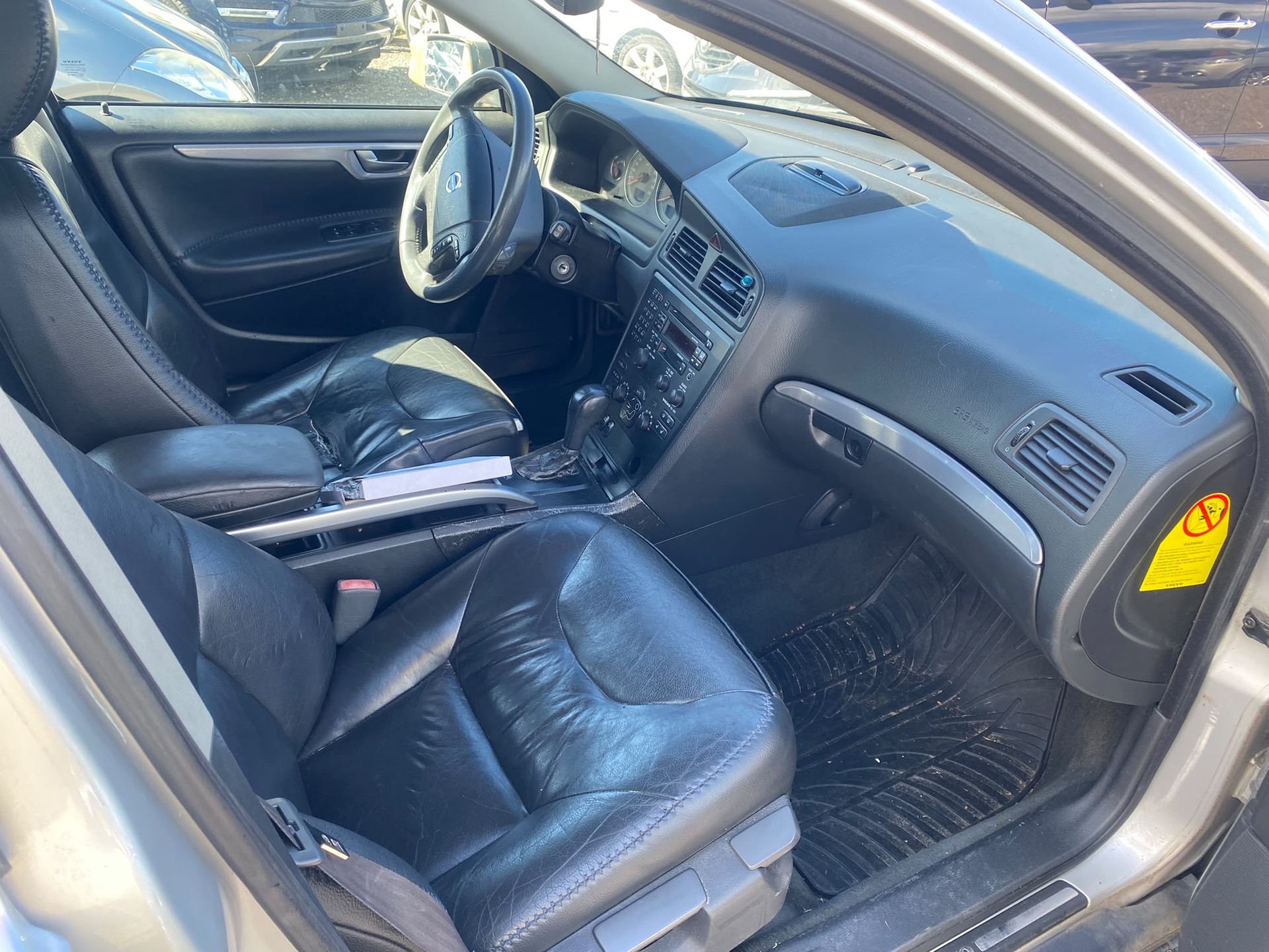 VOLVO XC70 D5 AWD Geartronic-image-8