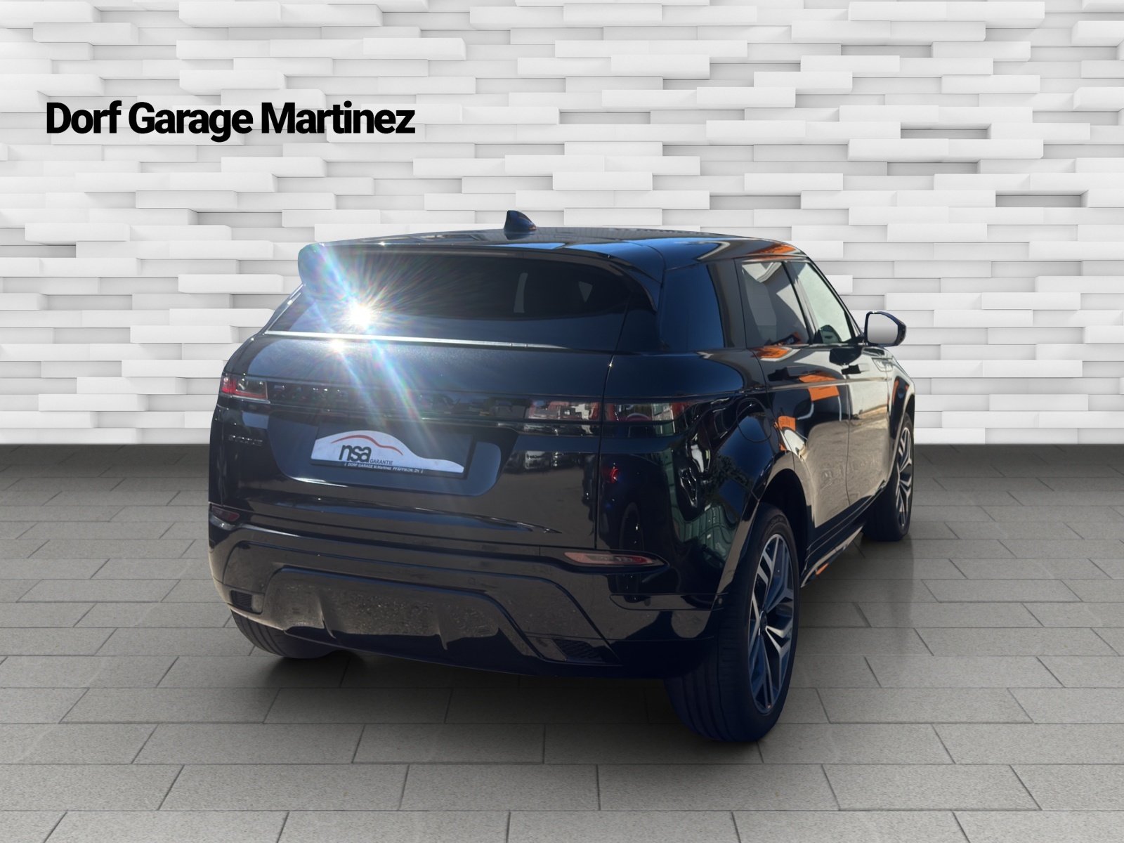 LAND ROVER Range Rover Evoque R-Dyn First Edi P 250 HSE AT9-image-5