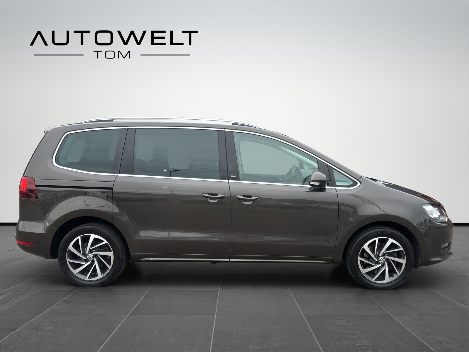 VW Sharan 1.4 TSI BlMT Sound DSG *Anhängerkupplung / 7 Plätzer*-image-5