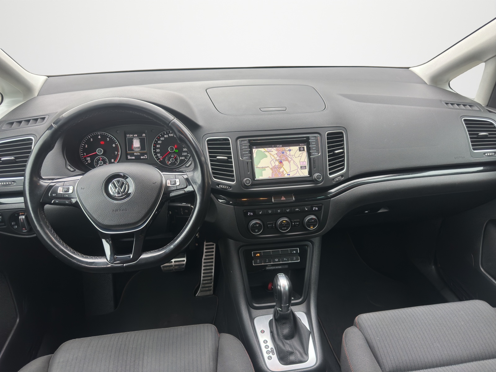 VW Sharan 1.4 TSI BlMT Sound DSG *Anhängerkupplung / 7 Plätzer*-image-10