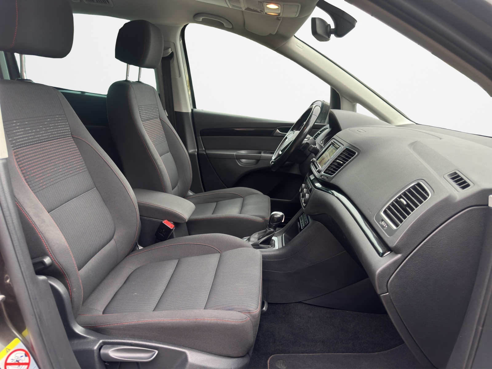 VW Sharan 1.4 TSI BlMT Sound DSG *Anhängerkupplung / 7 Plätzer*-image-14