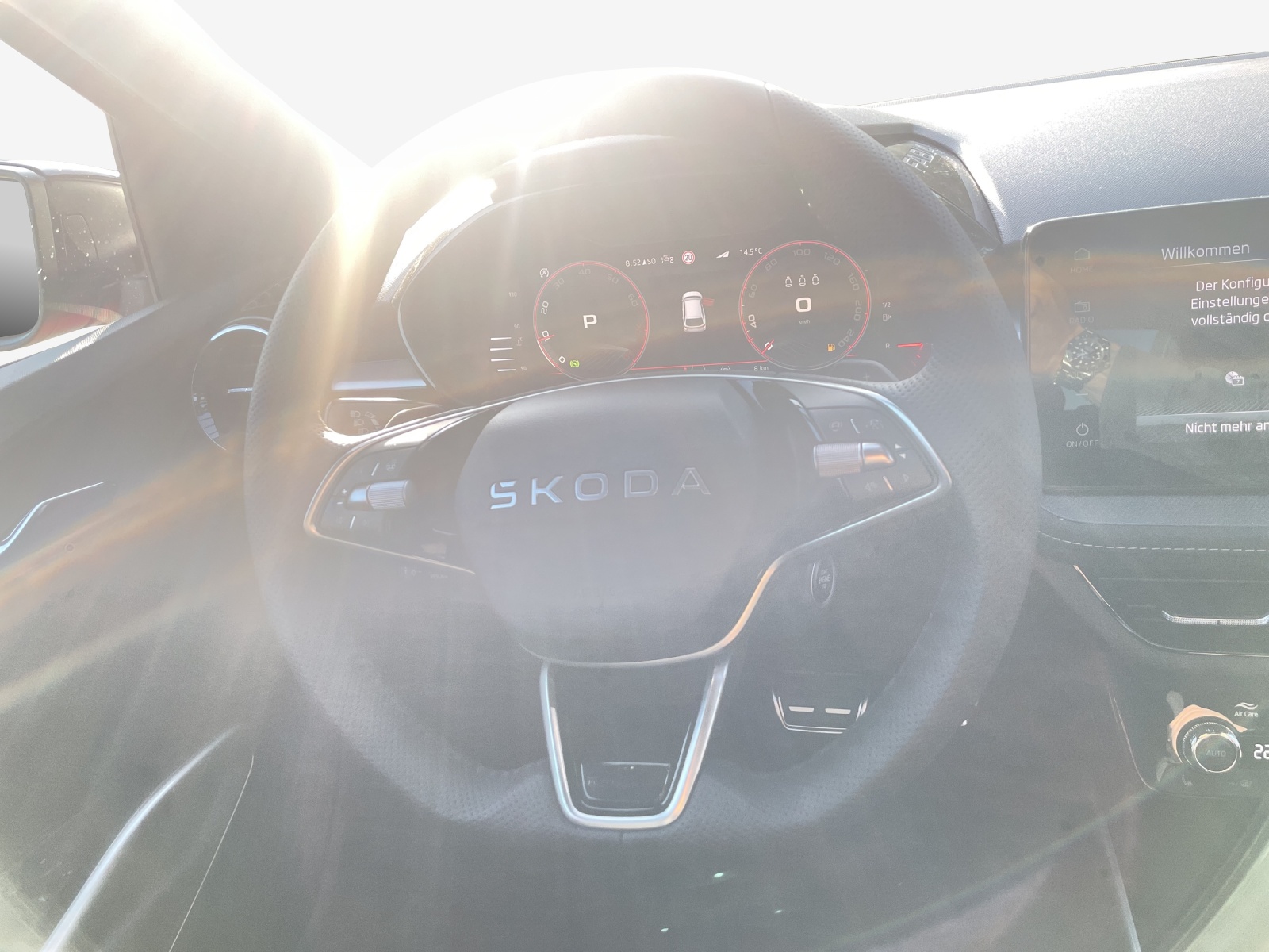 SKODA Fabia 1.5 TSI Monte Carlo DSG-image-9