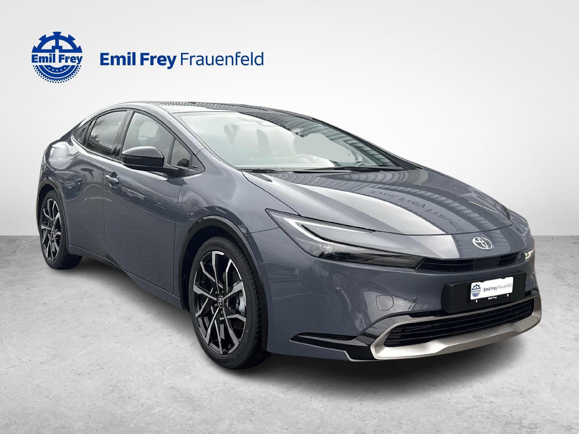 TOYOTA Prius 2.0 Plug-In-Hybrid Style-image-6