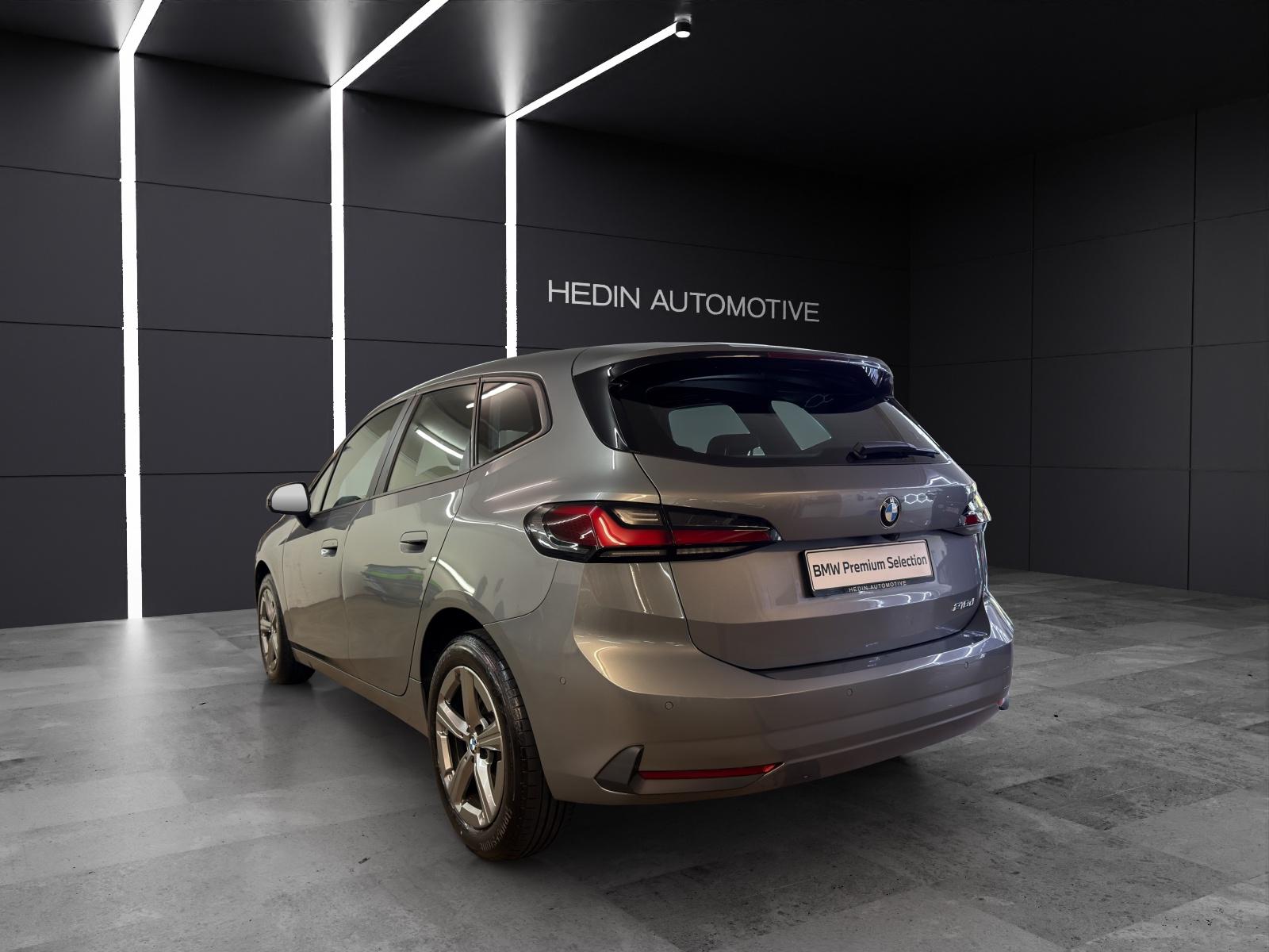 BMW 2er Reihe Active Tourer 218d-image-2