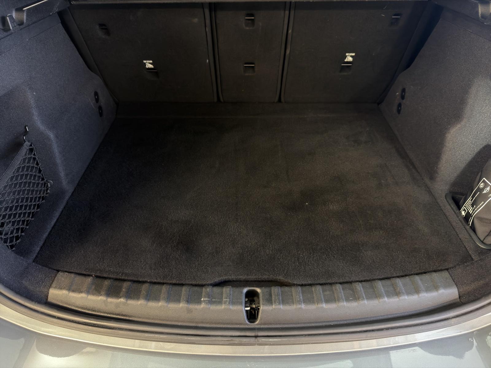 BMW 2er Reihe Active Tourer 218d-image-12