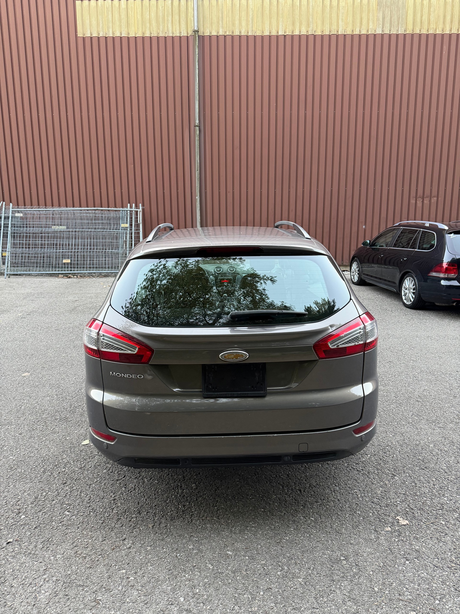 FORD Mondeo 1.6 EcoBoost SCTi Titanium-image-3