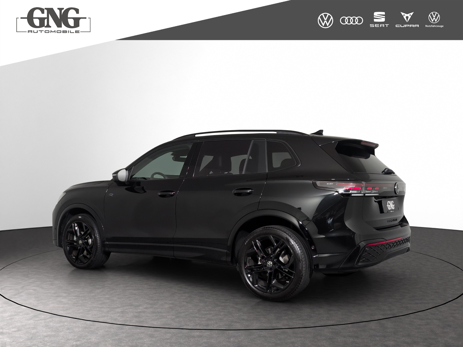 VW Tiguan 2.0 TSI DSG R-Line 4Motion-image-1