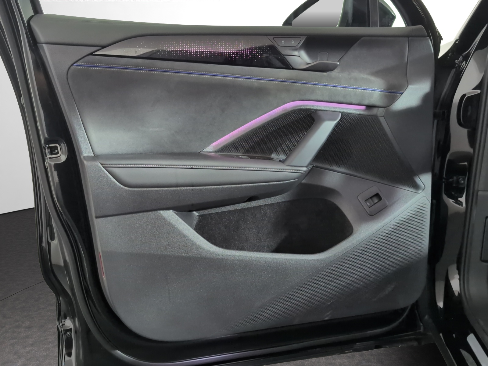 VW Tiguan 2.0 TSI DSG R-Line 4Motion-image-13