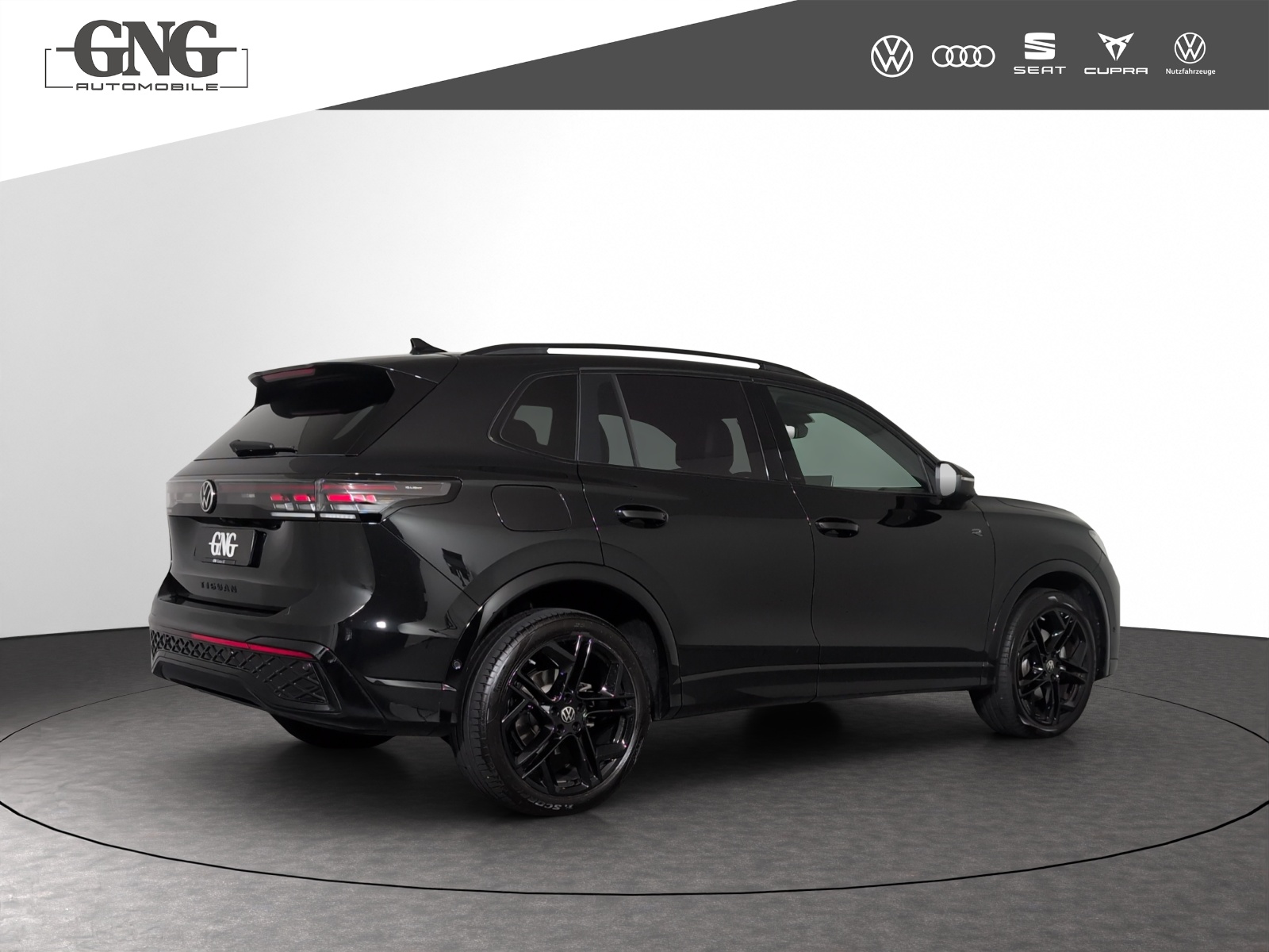VW Tiguan 2.0 TSI DSG R-Line 4Motion-image-2
